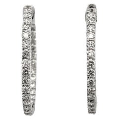 Orecchini a cerchio con diamante rotondo Inside-Out da 2,57 carati in oro bianco 14 carati