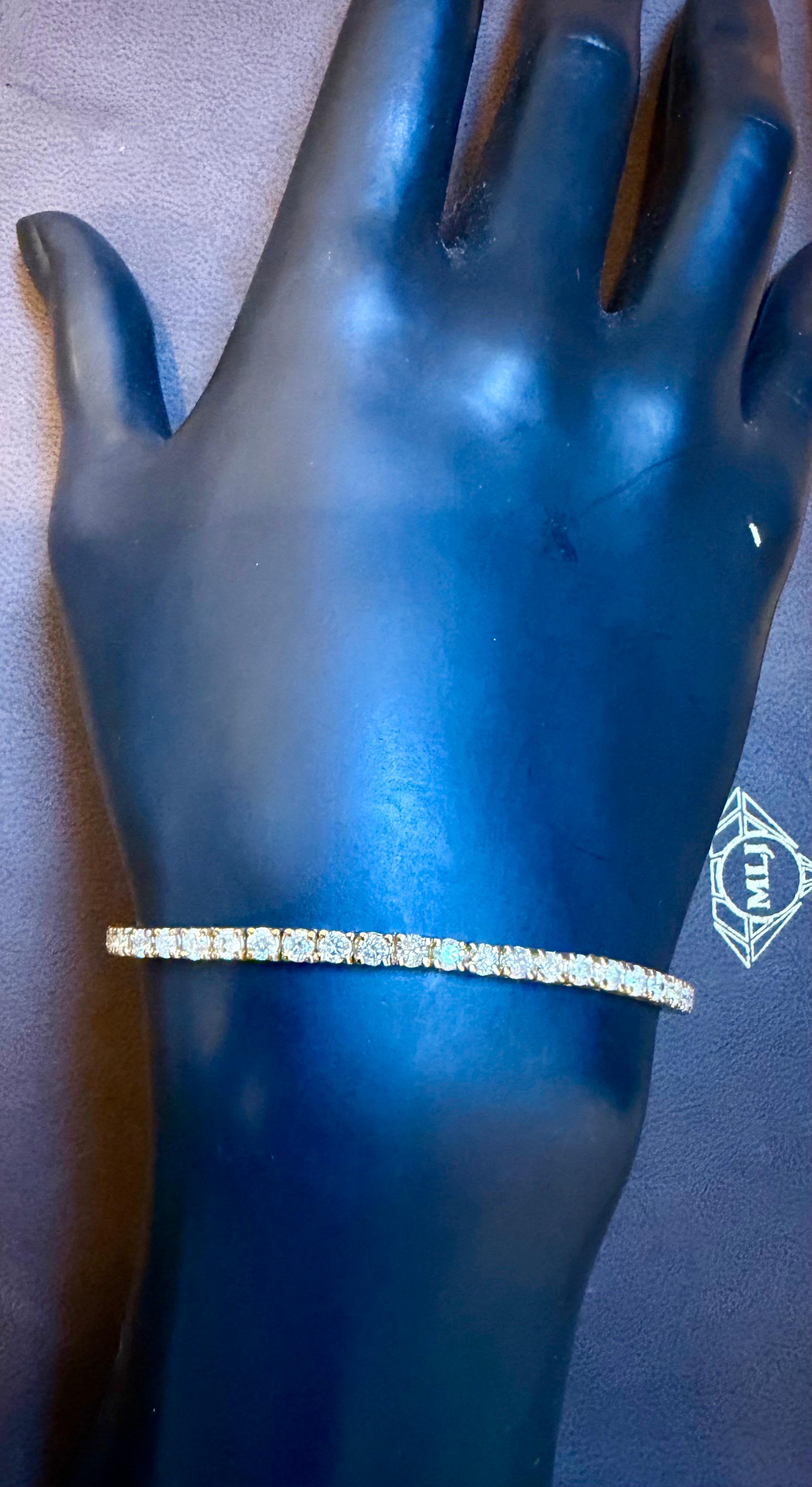 Bracelet de tennis en or jaune avec lignes de diamants ronds 3,85 carats, or jaune 14 K en vente 2