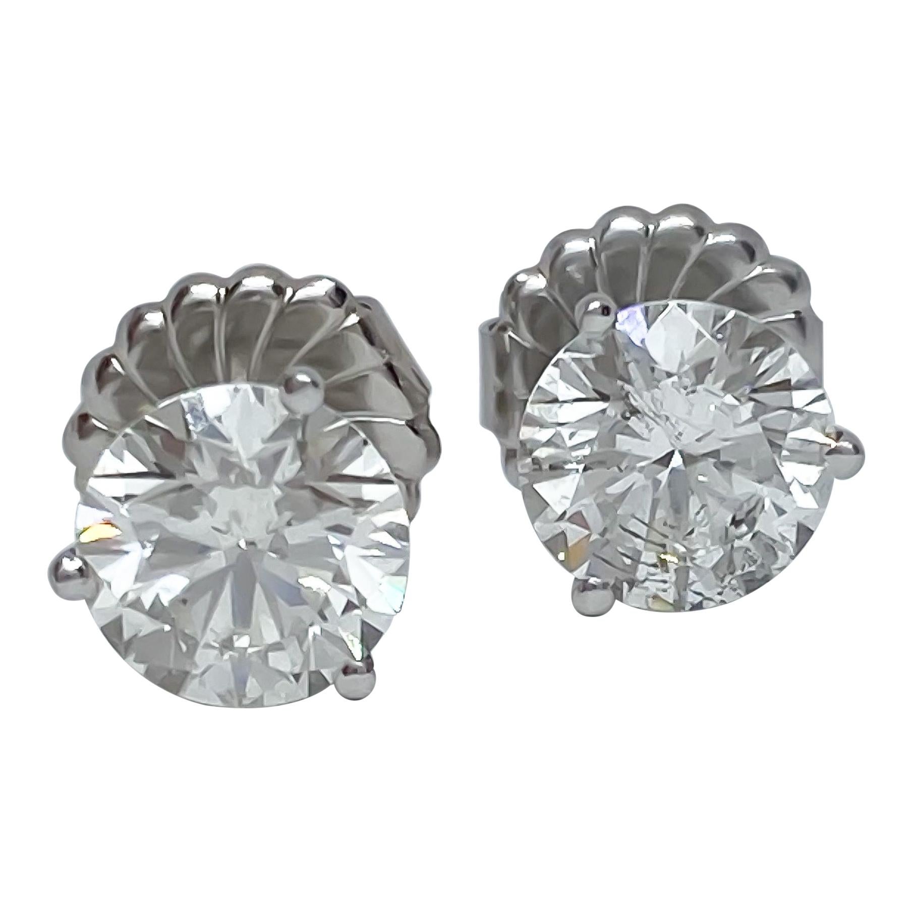 Art DecoStyle Diamond Earrings, 4.01 Carats For Sale at 1stDibs
