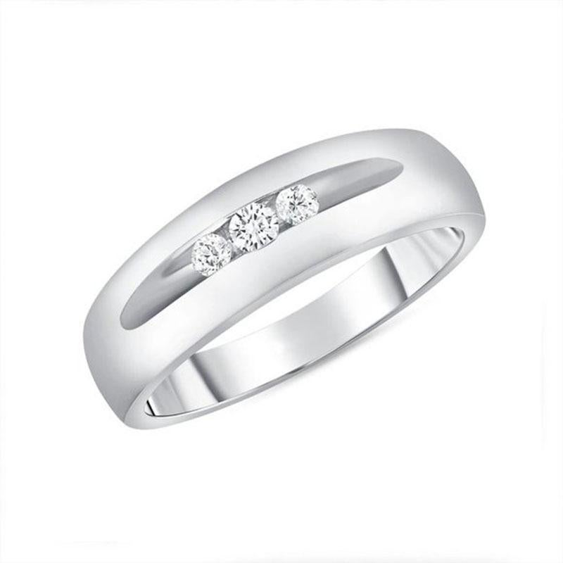 Im Angebot: Runder Diamant 14K Gold Herrenring mit drei Steinen () 4