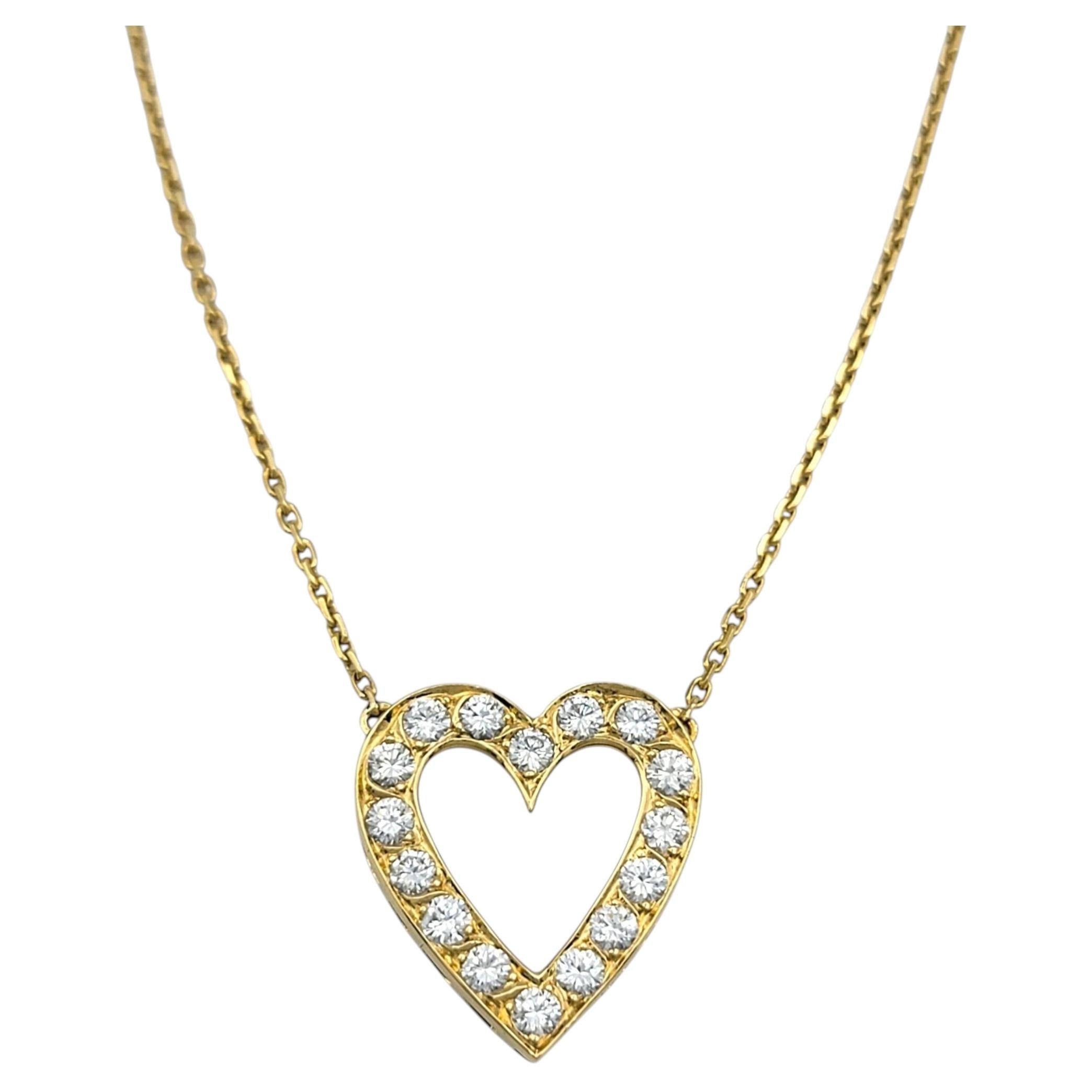 Collar Colgante Corazón Abierto Diamante Redondo en Oro Amarillo de 14 Kilates