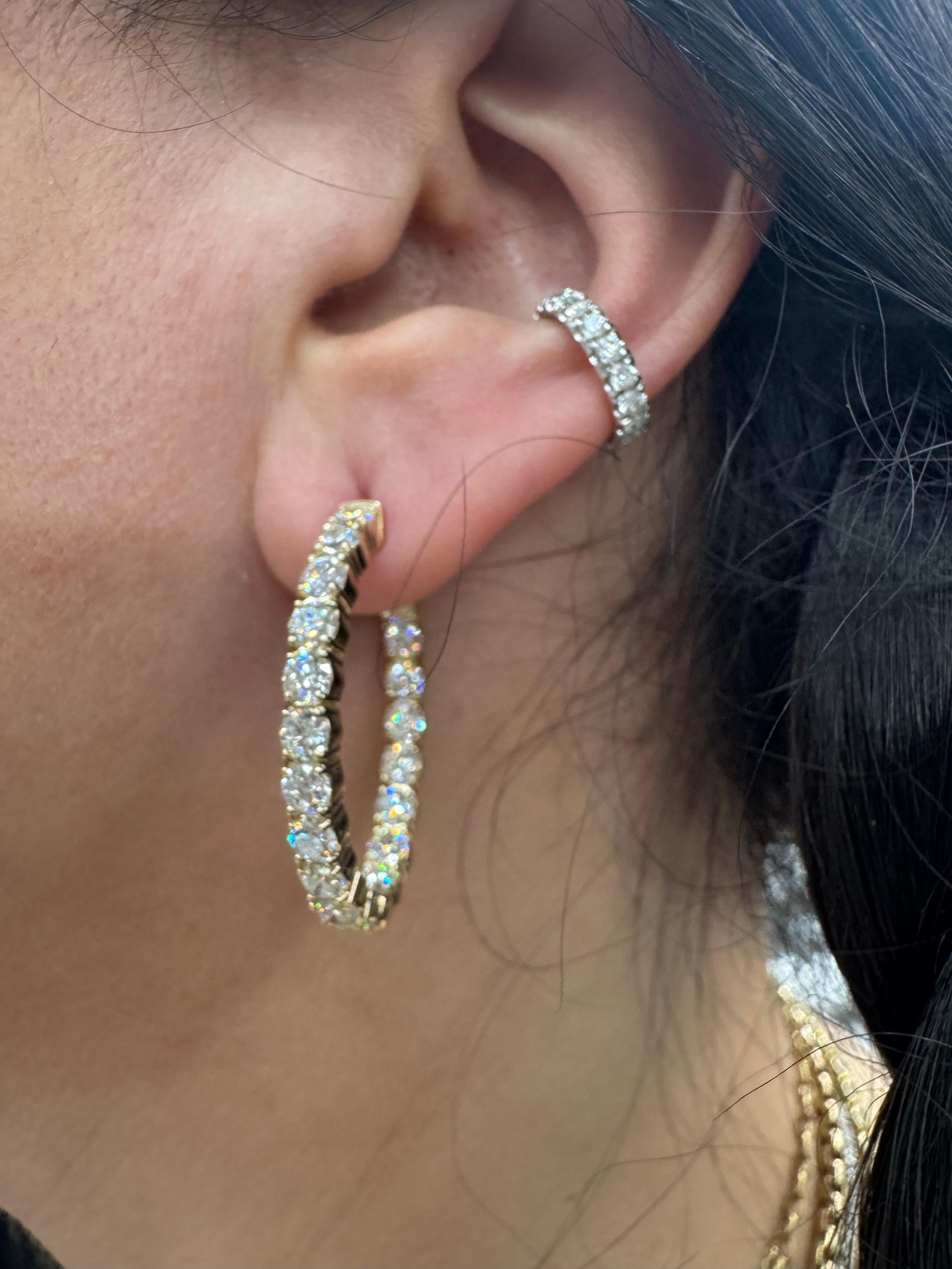 Boucles d'oreilles diamant rond de forme ovale 5.09 Carats 14KT Gold Average 0.14 CTS Neuf - En vente à New York, NY