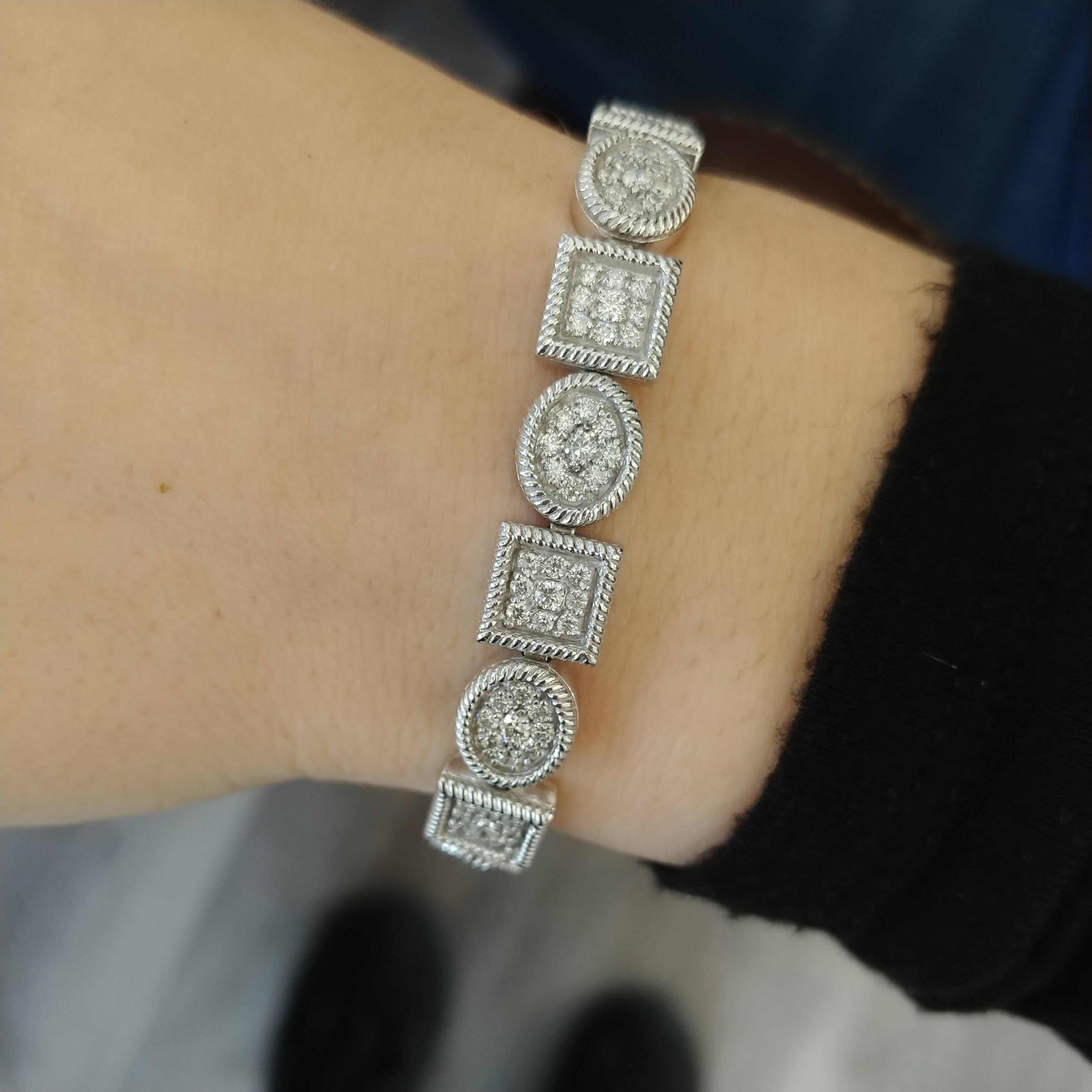 Women's Round Diamond Pave Geometric Bracelet