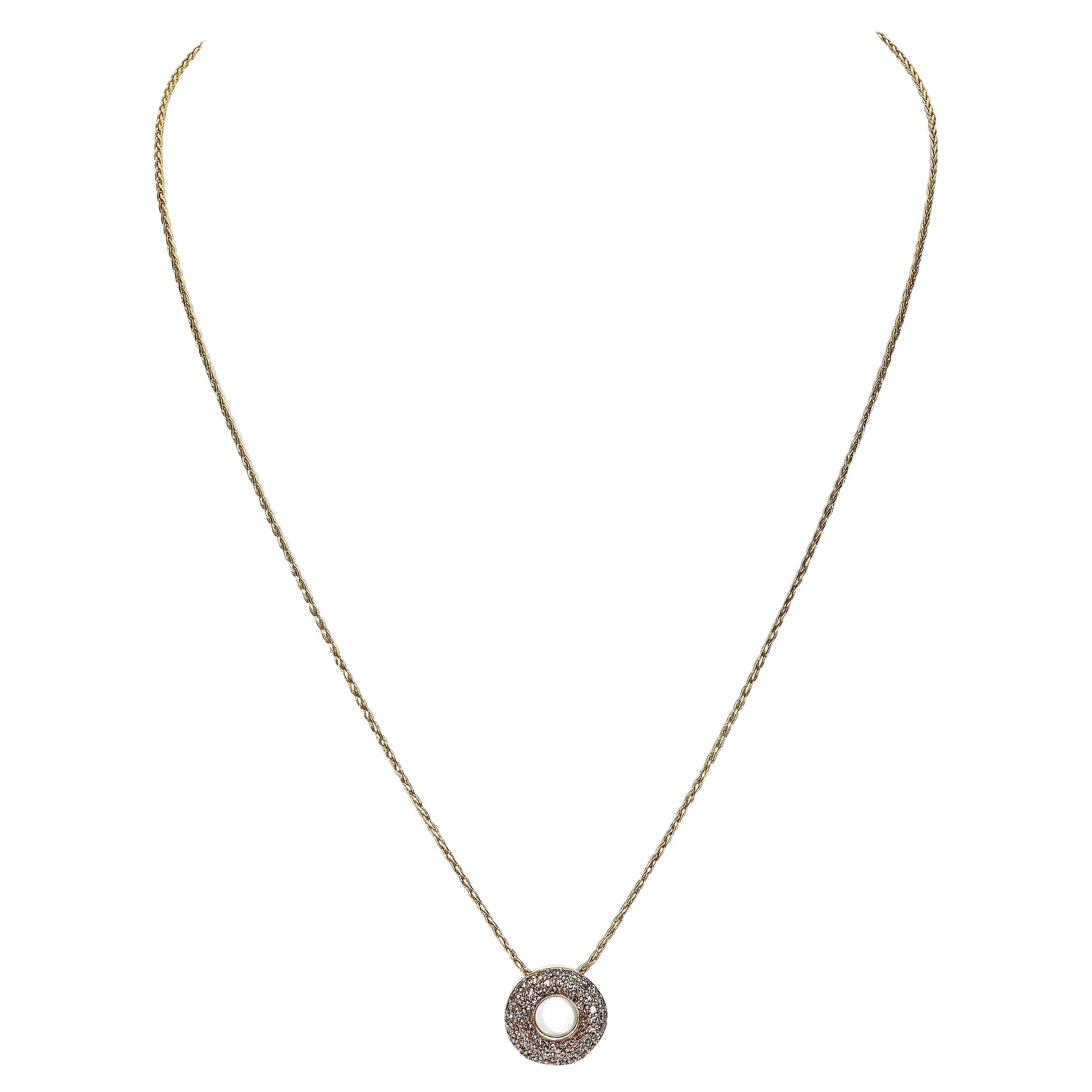 Round Diamond Pendant Necklace