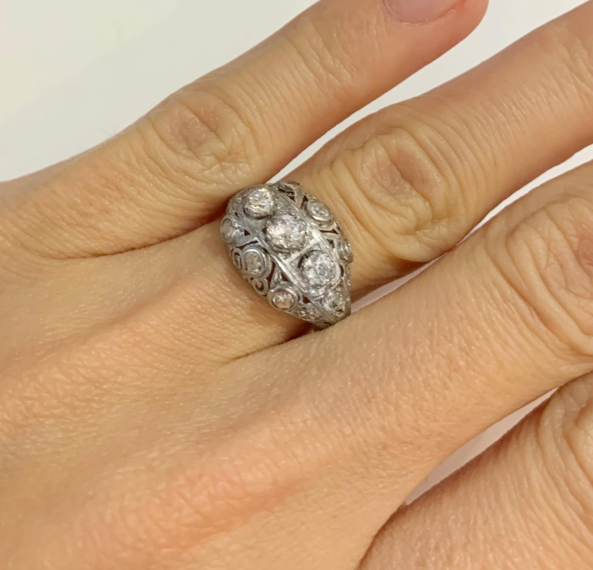 in vendita:  Anello con diamante rotondo in platino, VS/G 4