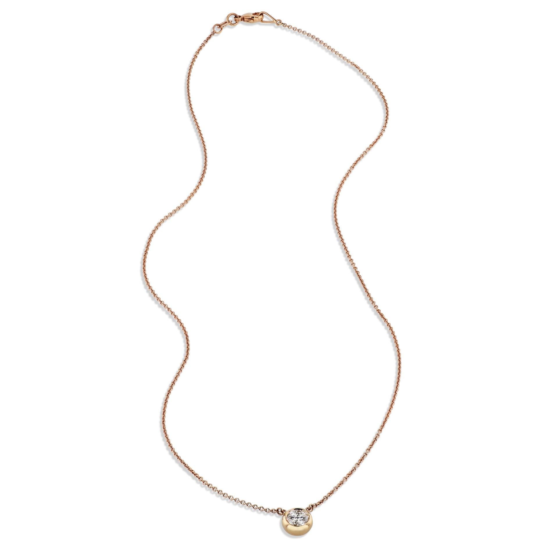 This dazzling Round Diamond Pendant Necklace is pure perfection! Crafted with 18kt. Rose Gold, it features a Bezel-Set Diamond, and a beautiful 18kt. Rose Gold Cable Link Chain, handmade by H&H Jewels. A true work of art!
Round Diamond Rose Gold