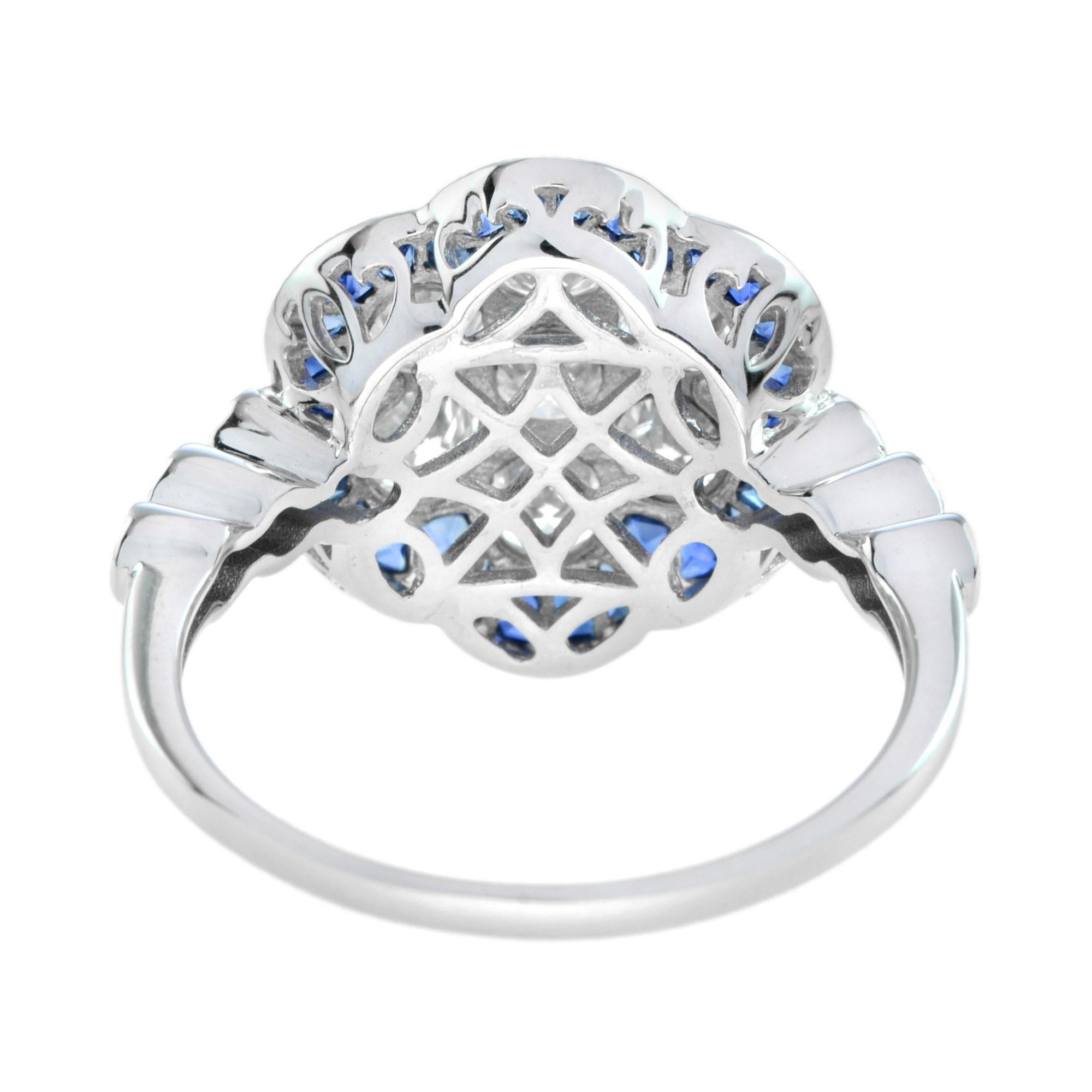 Anello in oro bianco con diamante rotondo e zaffiro in stile Art Déco con fiore a grappolo In condizioni Nuovo in vendita a Oakton, VA