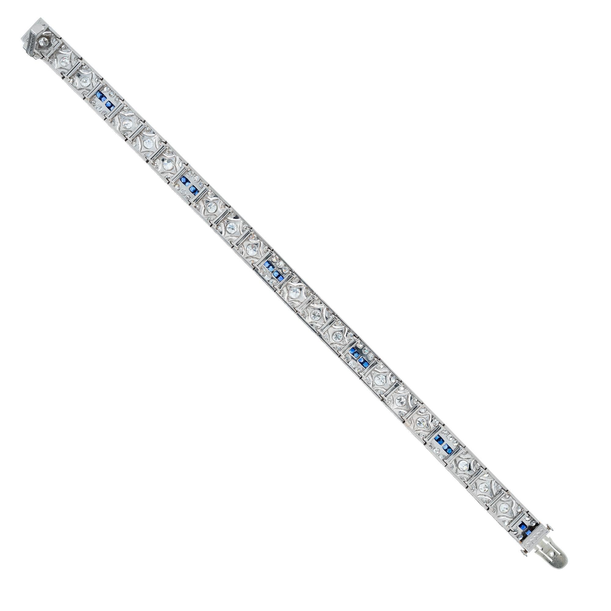Round Diamond Square Sapphire Hinged Art Deco Platinum Bracelet In Good Condition For Sale In Stamford, CT