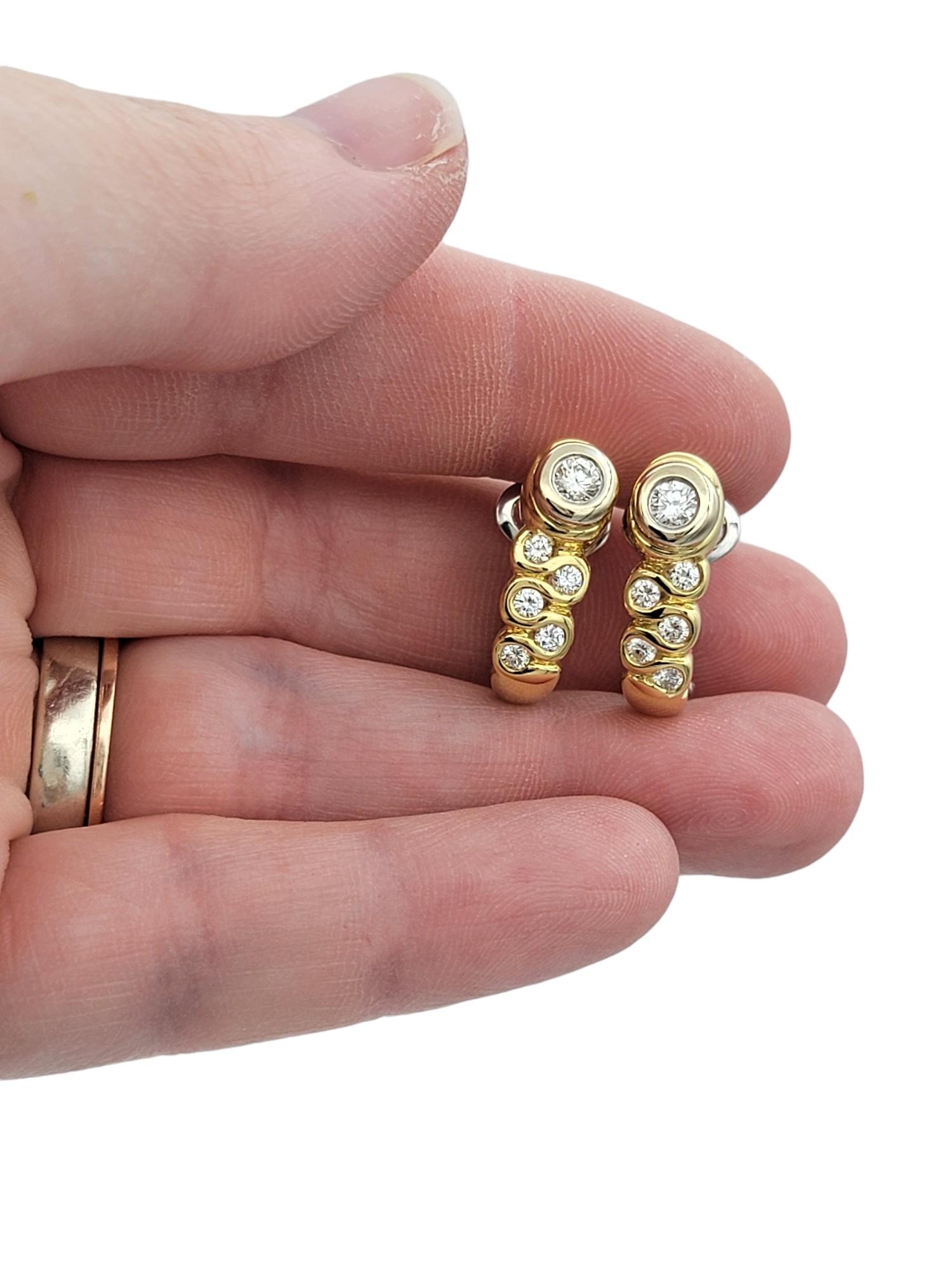 Pendientes de diamantes redondos en oro de 18 quilates bicolor, F-G / VS en venta 1