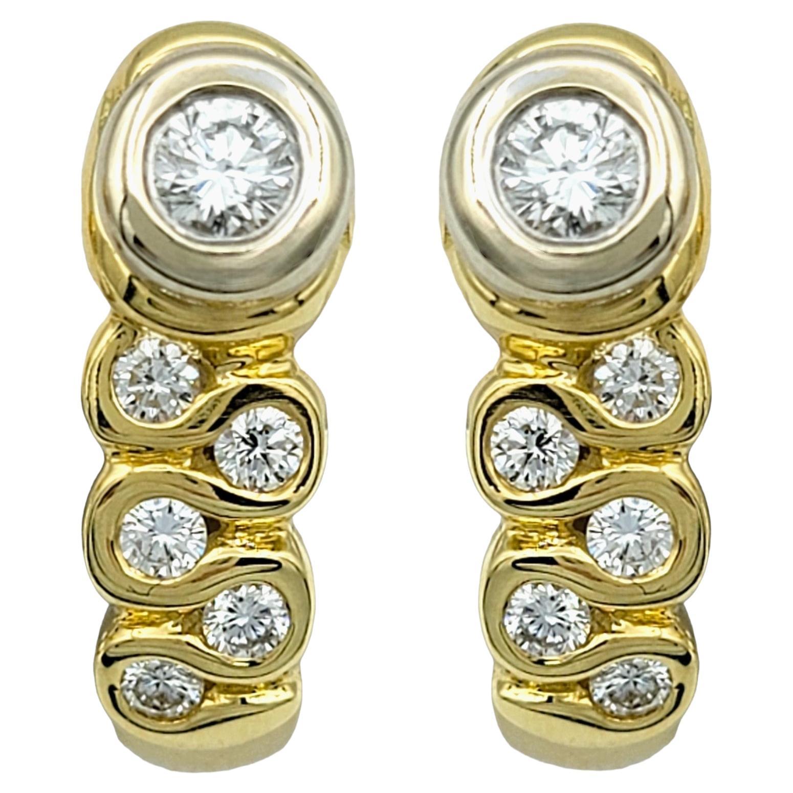 Pendientes de diamantes redondos en oro de 18 quilates bicolor, F-G / VS en venta