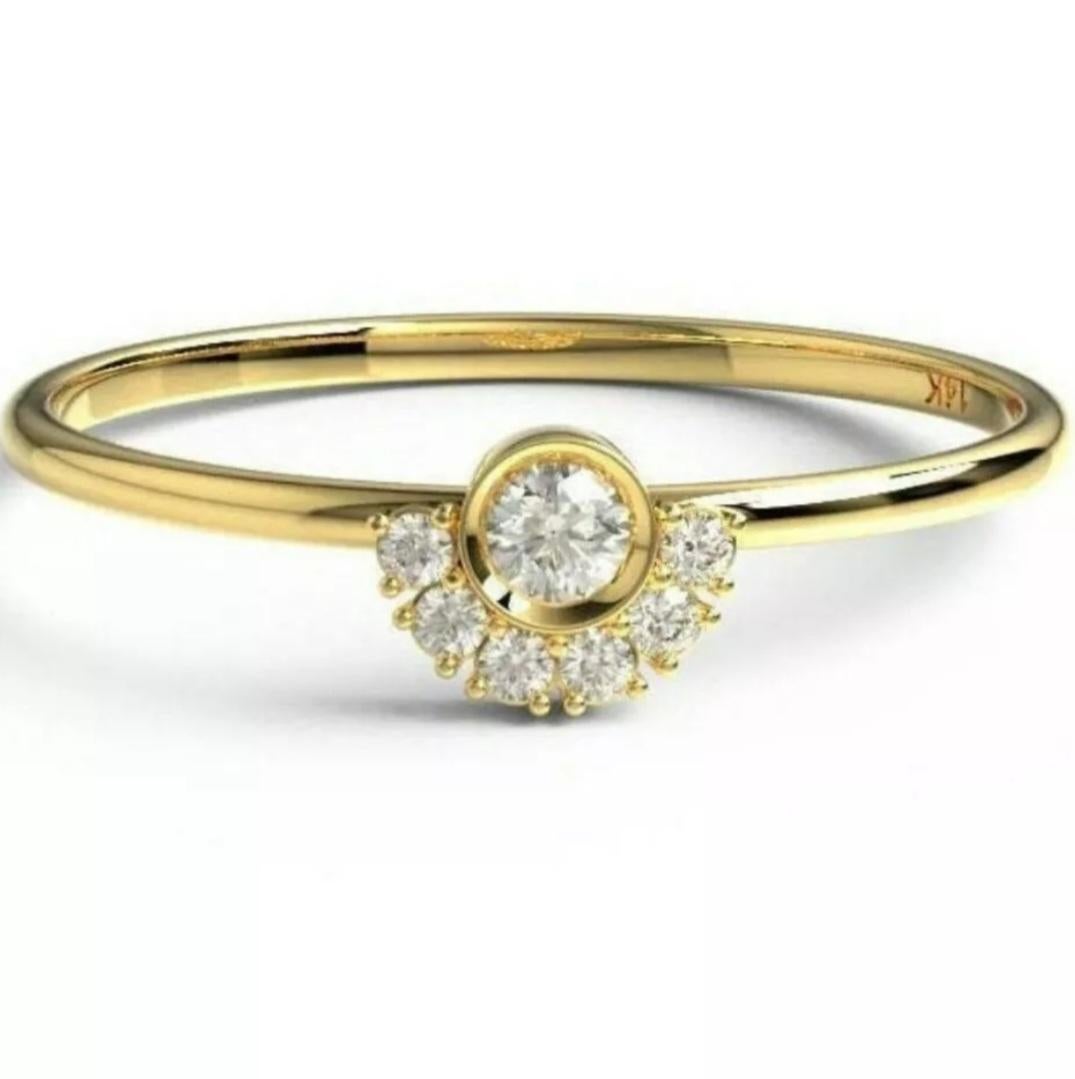 Round Diamond Stacking Ring 14K Solid Gold Bezel Diamond Engagement Ring Gift. In New Condition For Sale In Chicago, IL
