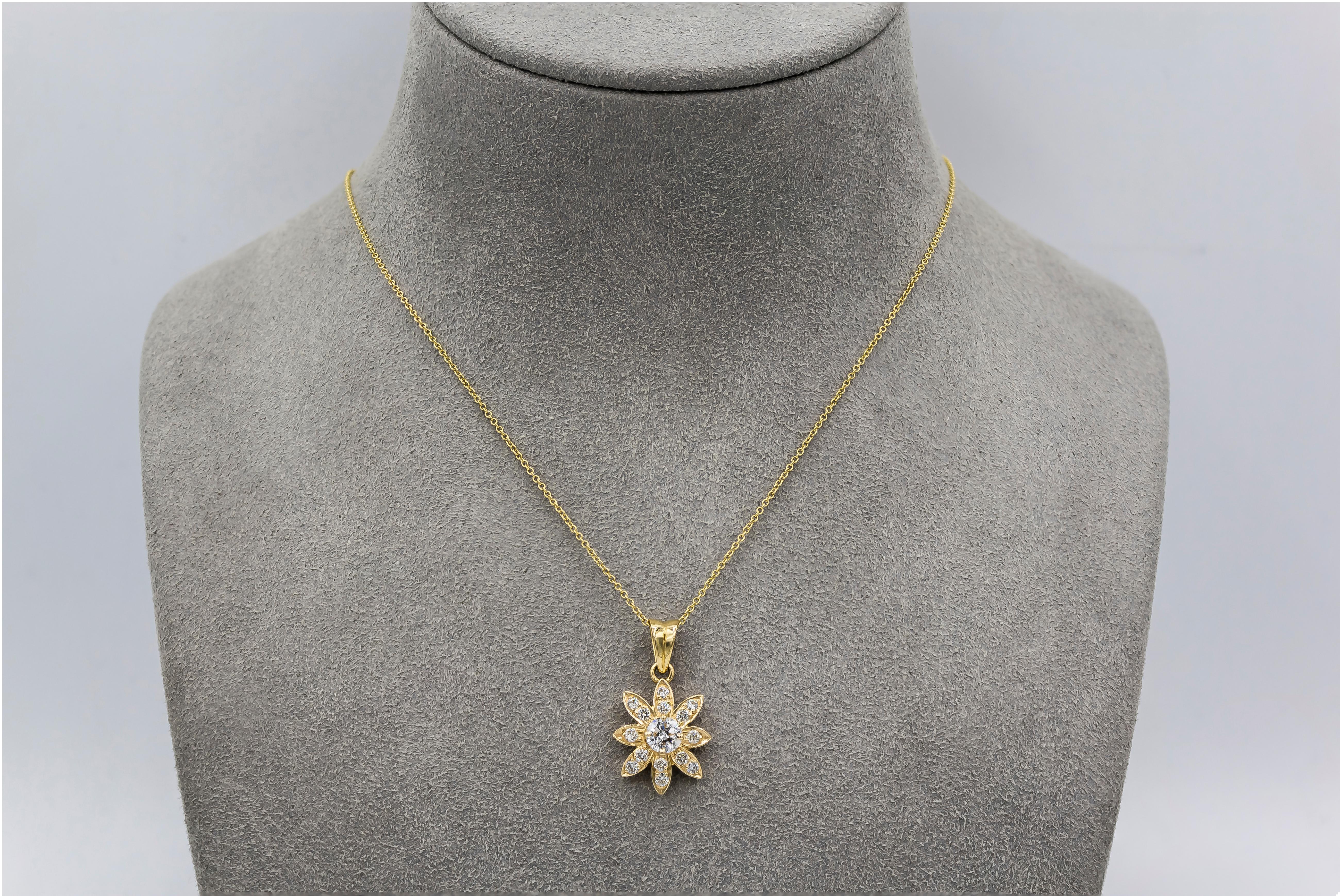 Roman Malakov 0.84 Carats Brilliant Round Diamond Starburst Pendant Necklace In New Condition For Sale In New York, NY