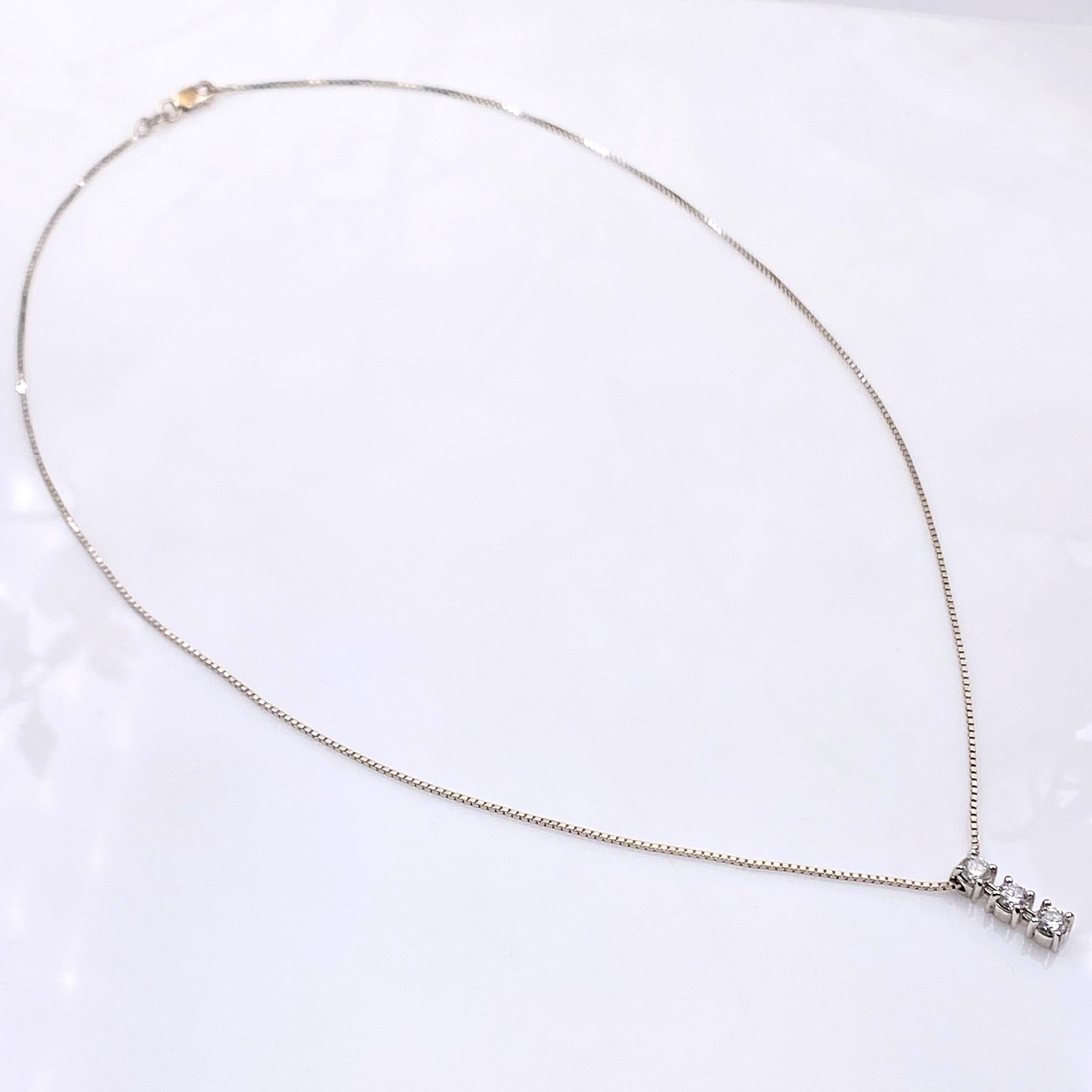 Round Diamond Three-Stone 0.70 Carat Pendant Necklace 18 Karat White Gold For Sale 3