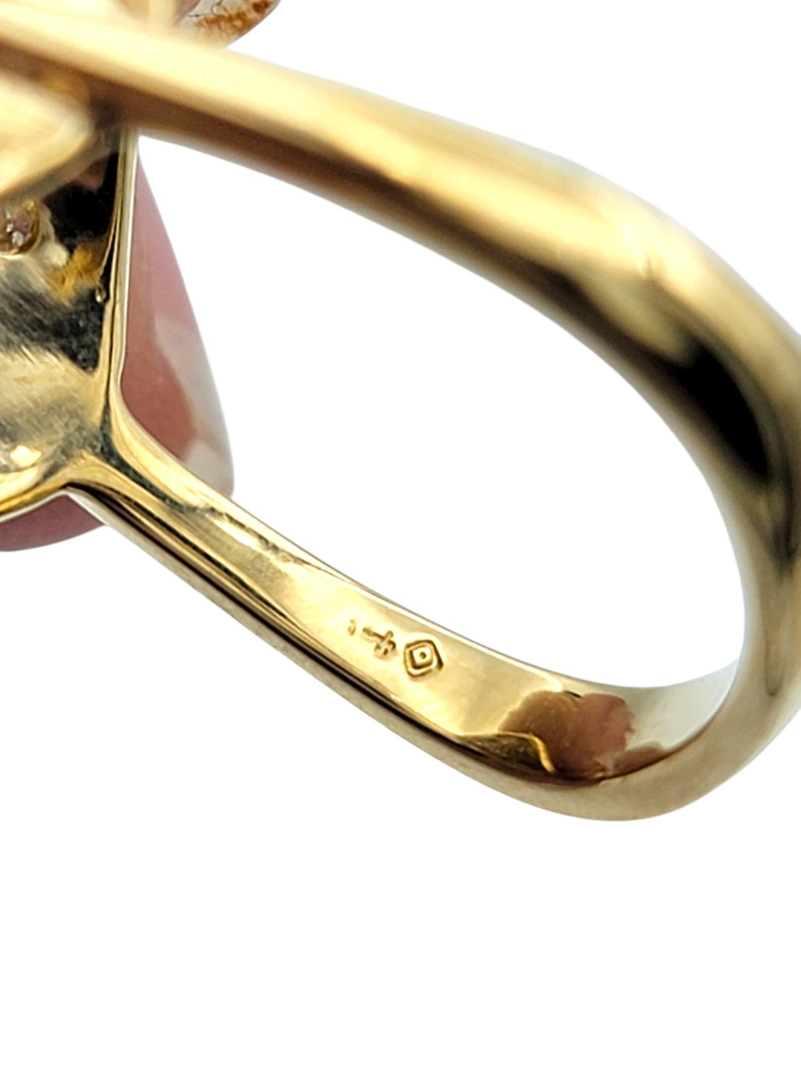 Bague de cocktail en or jaune 14 carats avec diamant rond et dôme triangulaire en vente 2