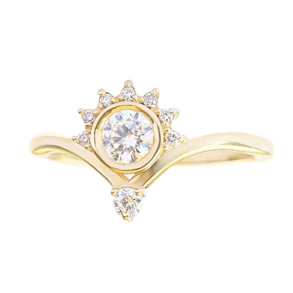 Round Diamond Unique Engagement Rings Set - 