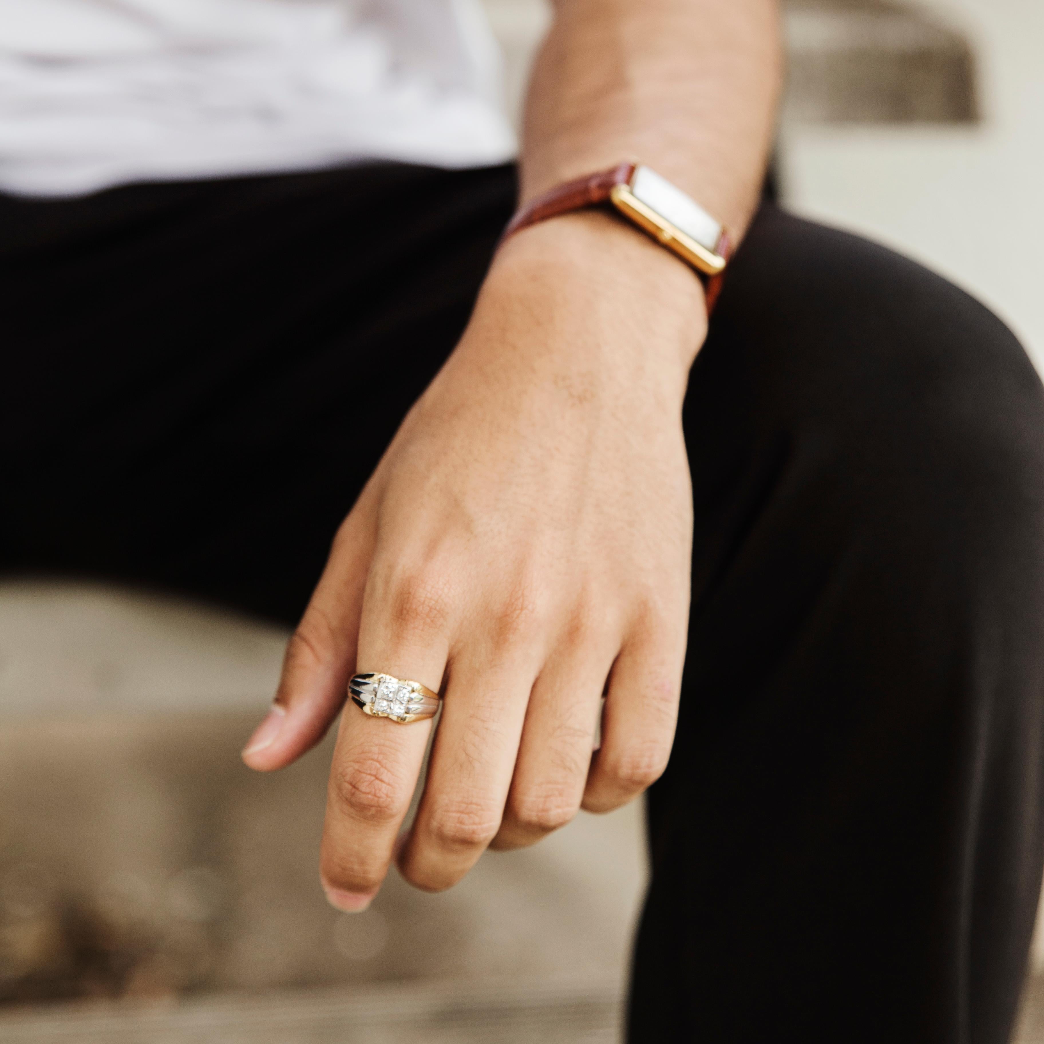 Round Diamond Vintage Men's Signet Ring in 18 Carat Yellow and White Gold 3