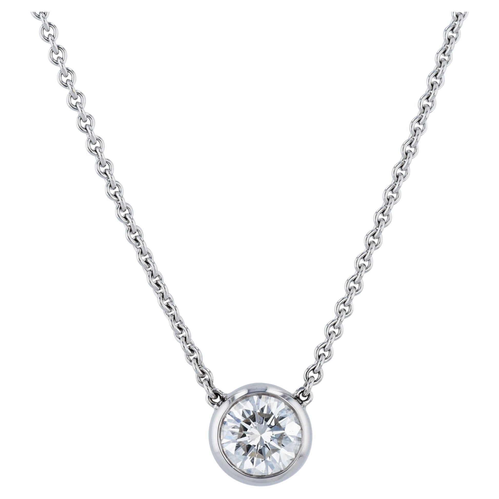 Round Diamond White Gold Pendant Necklace