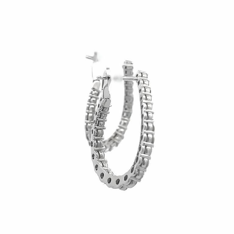 Runde Diamanten 2,55 Karat in 14K Weißgold Ohrringe mit Hebelverschluss (Moderne) im Angebot