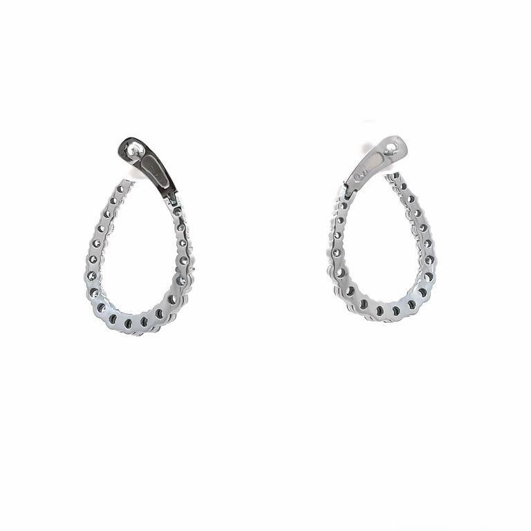 Women's Round Diamonds 2.55 Carat Set in 14K White Gold Lever Back Earrings For Sale