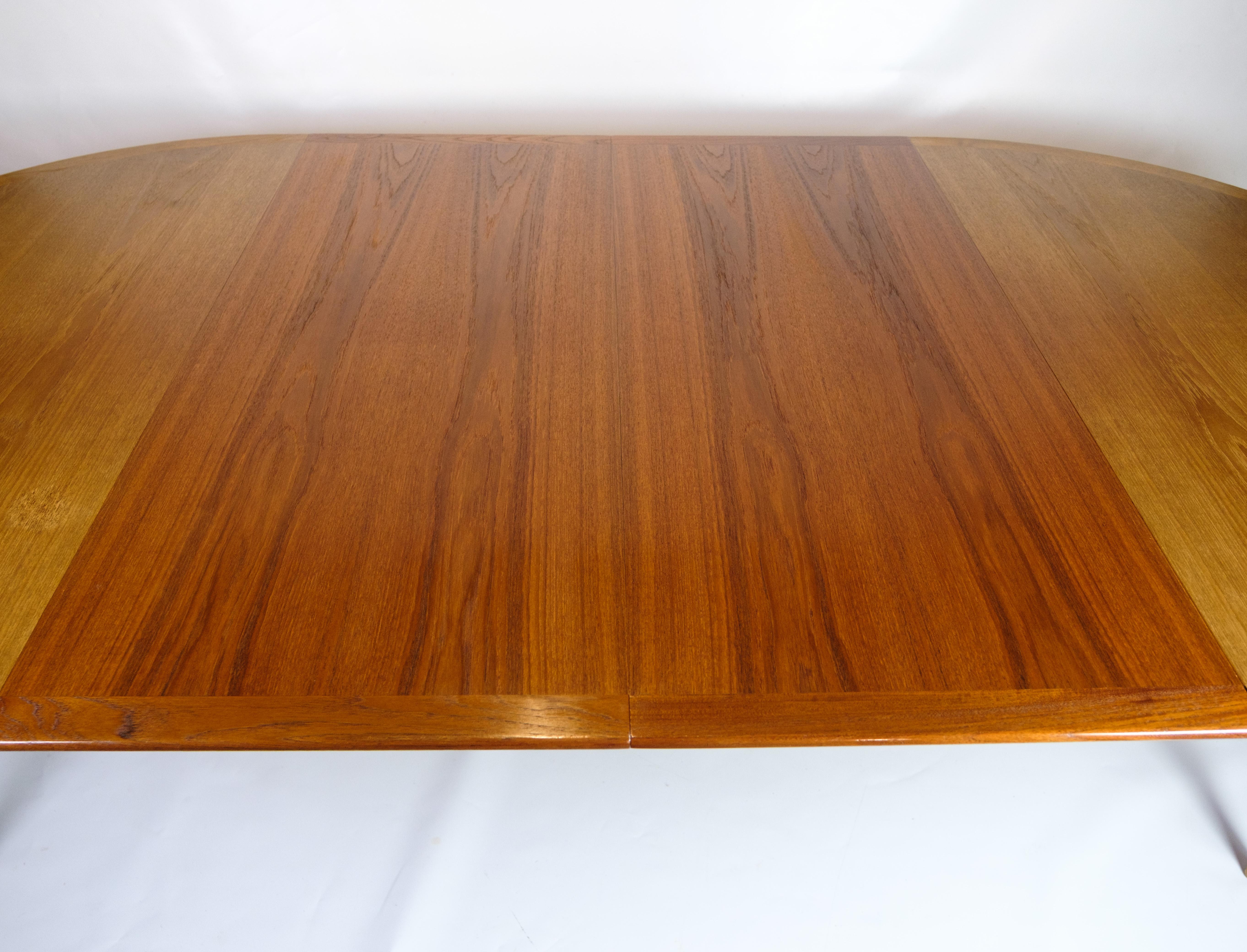 Round Dining In Teak With Extension Leaves By Grete Jalk For P. Jeppesen For Sale 5