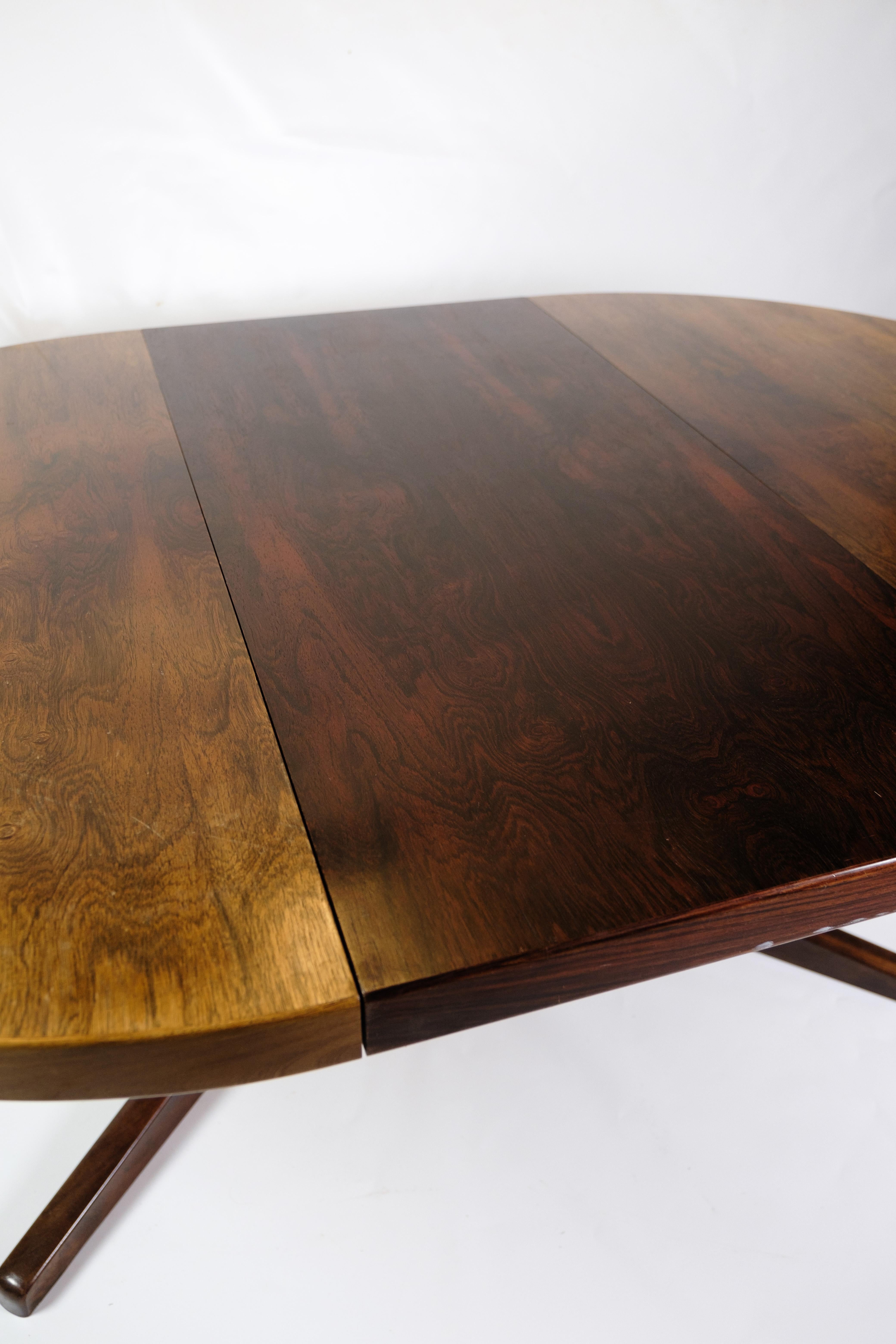 Mid-20th Century Round Dining Room Table Made In Rosewood By Skovby Møbelfabrik From 1960s For Sale