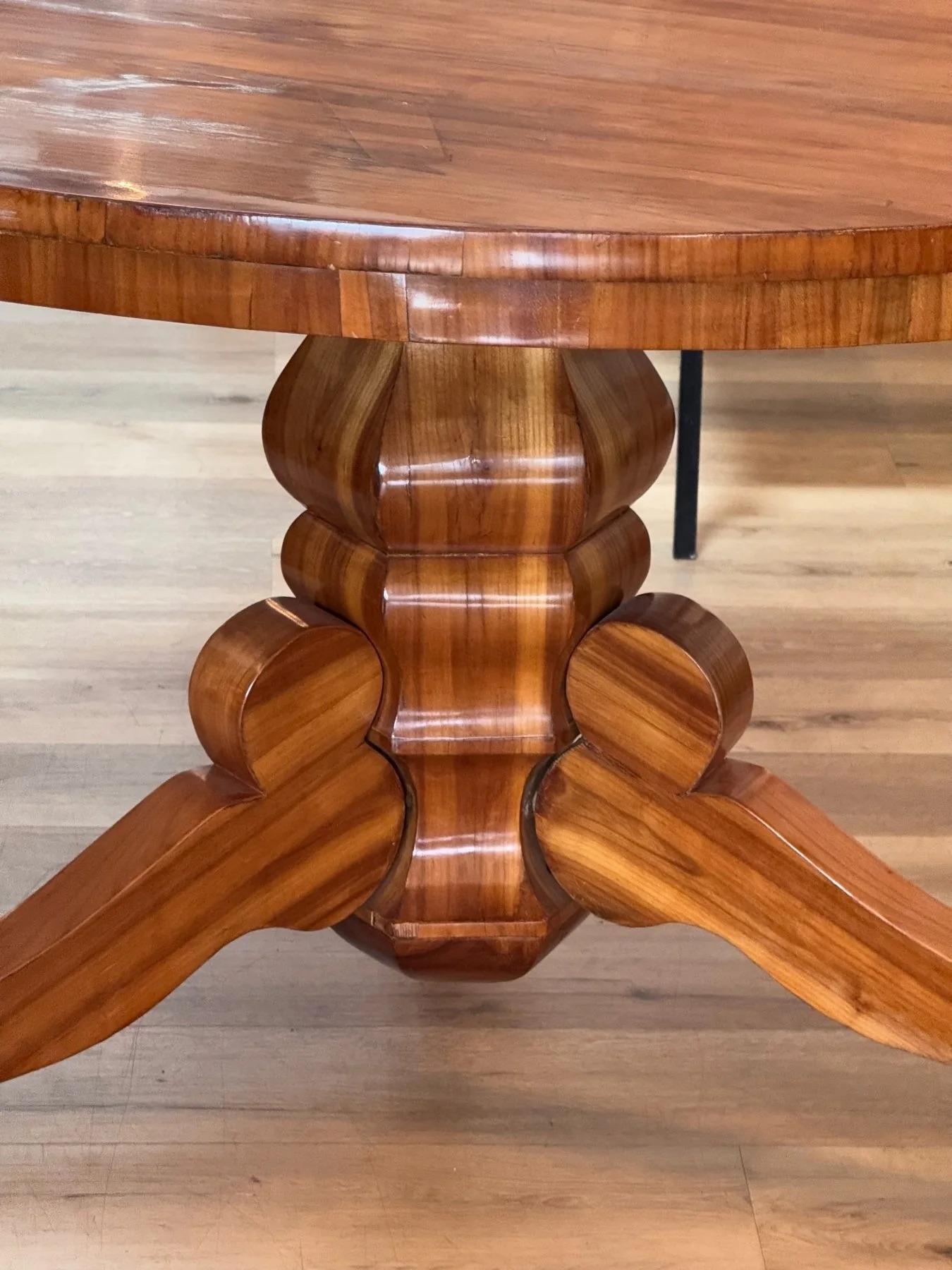 Inconnu Table de salle à manger ronde, 19e siècle Biedermeier en vente