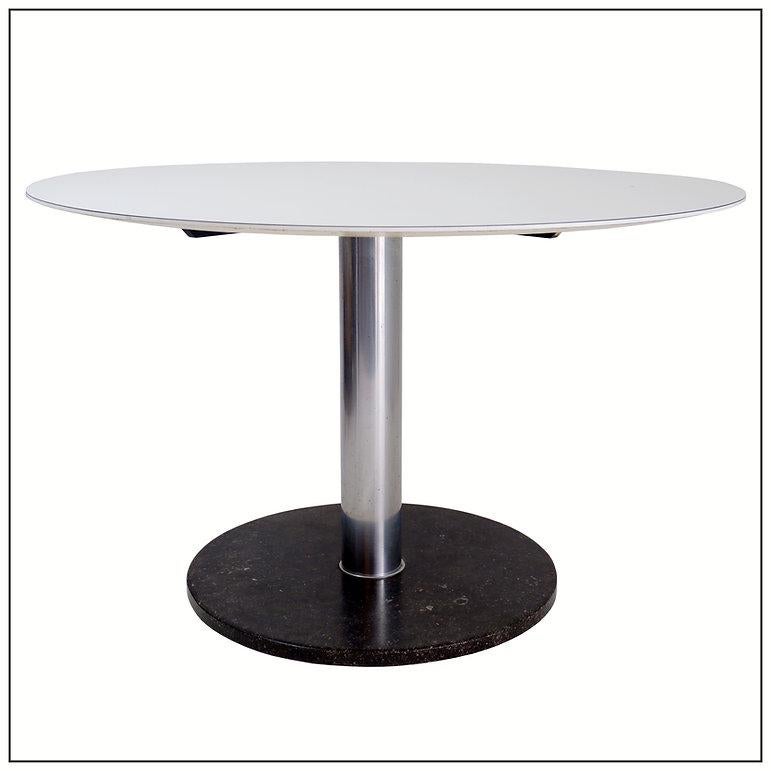 Mid-Century Modern Round Dining table by Alfred Hendrickx for Belform, circa 1960 For Sale