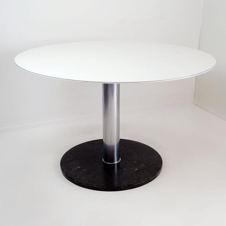 Round Dining table by Alfred Hendrickx for Belform, circa 1960 For Sale 2