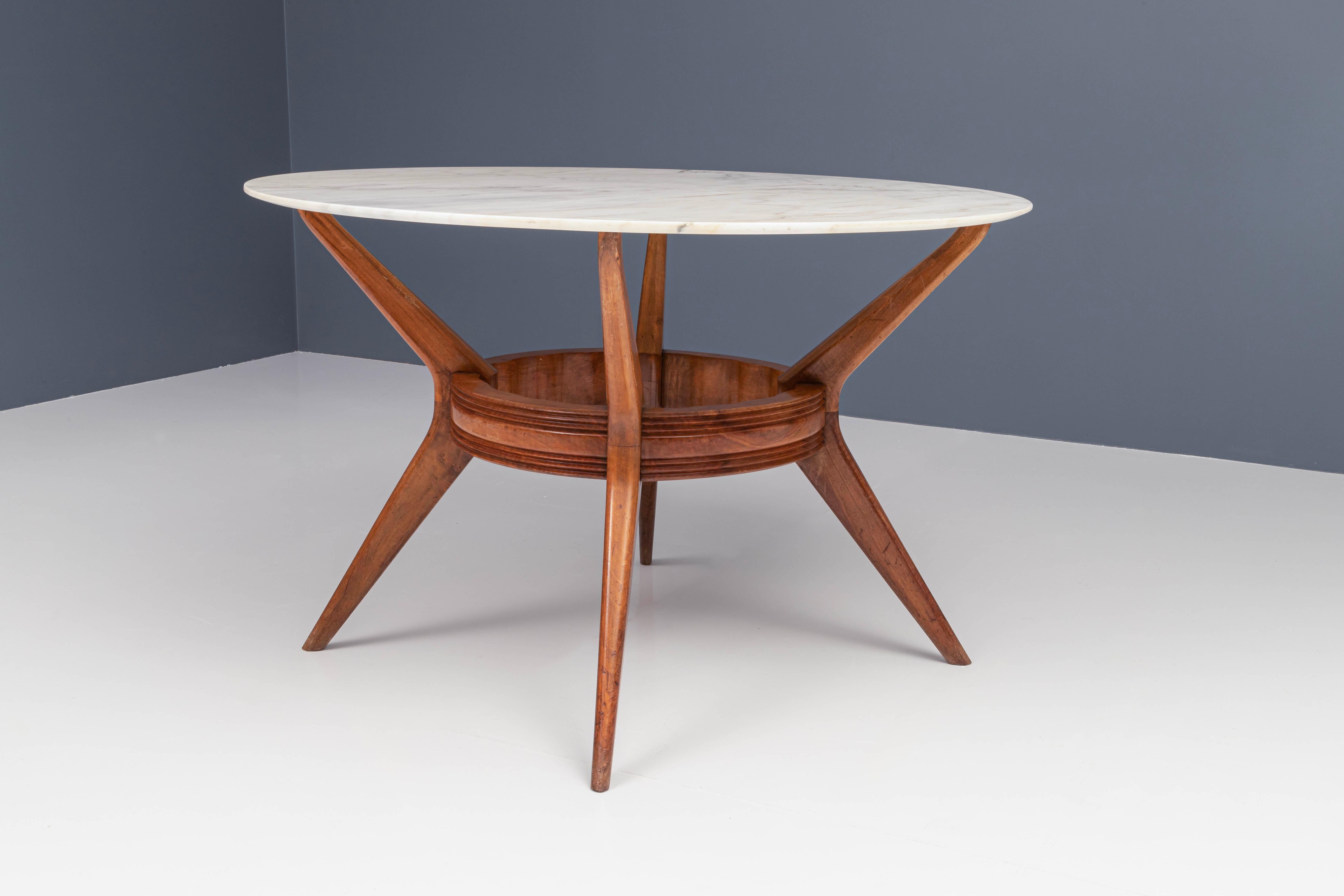 Italian Round Dining Table by Ariberto Colombo in Marble and Wood, Italy, 1950s For Sale
