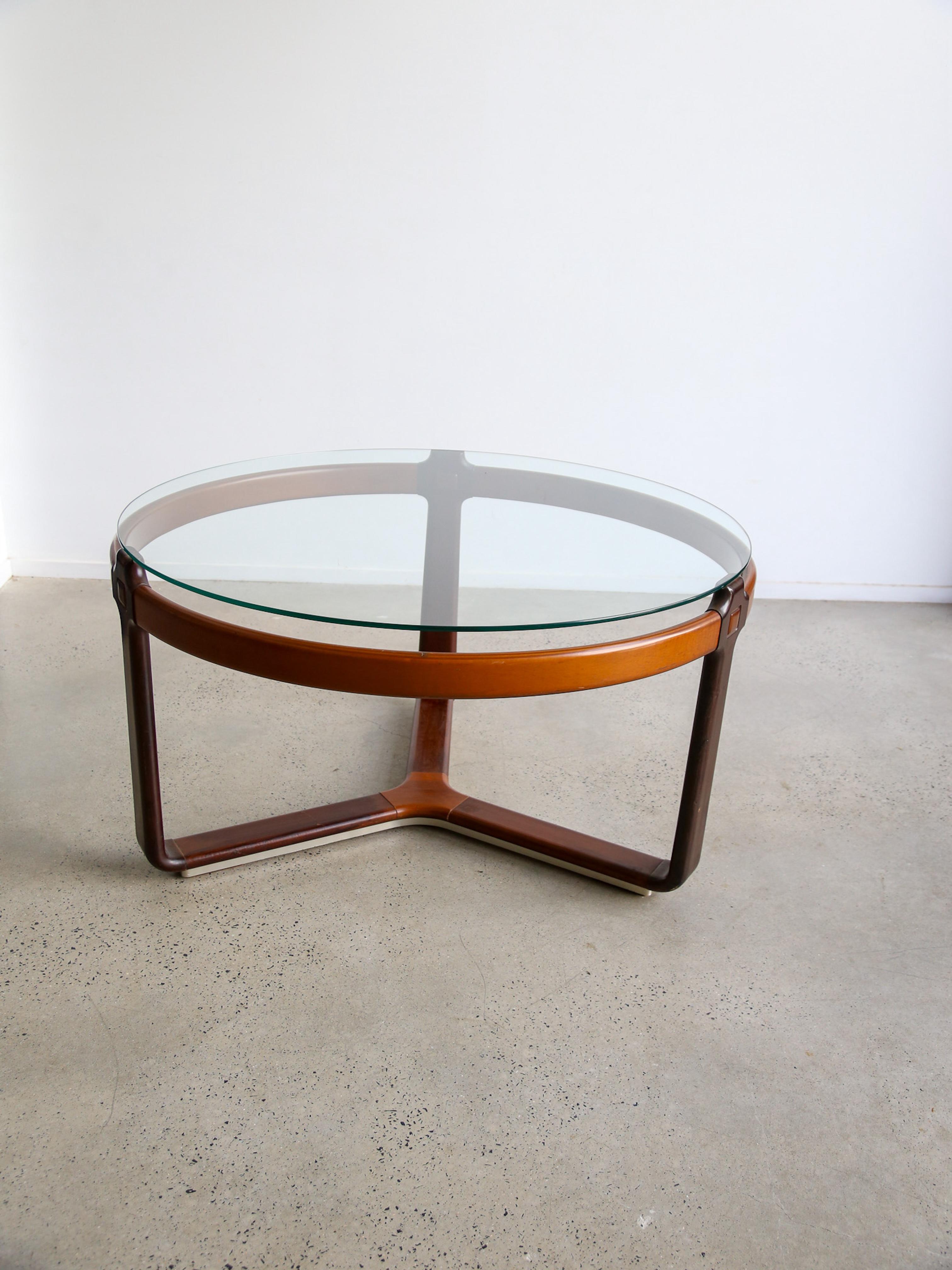 Mesa de comedor redonda de Collezioni Ceccotti con tablero de cristal y estructura de madera en venta 2