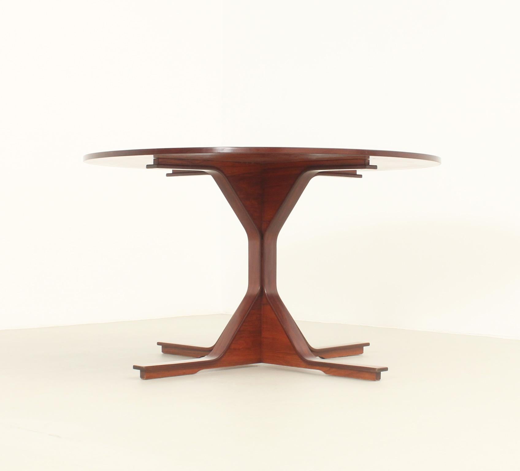 Harewood Round Dining Table by Gianfranco Frattini for Bernini, Italy, 1960