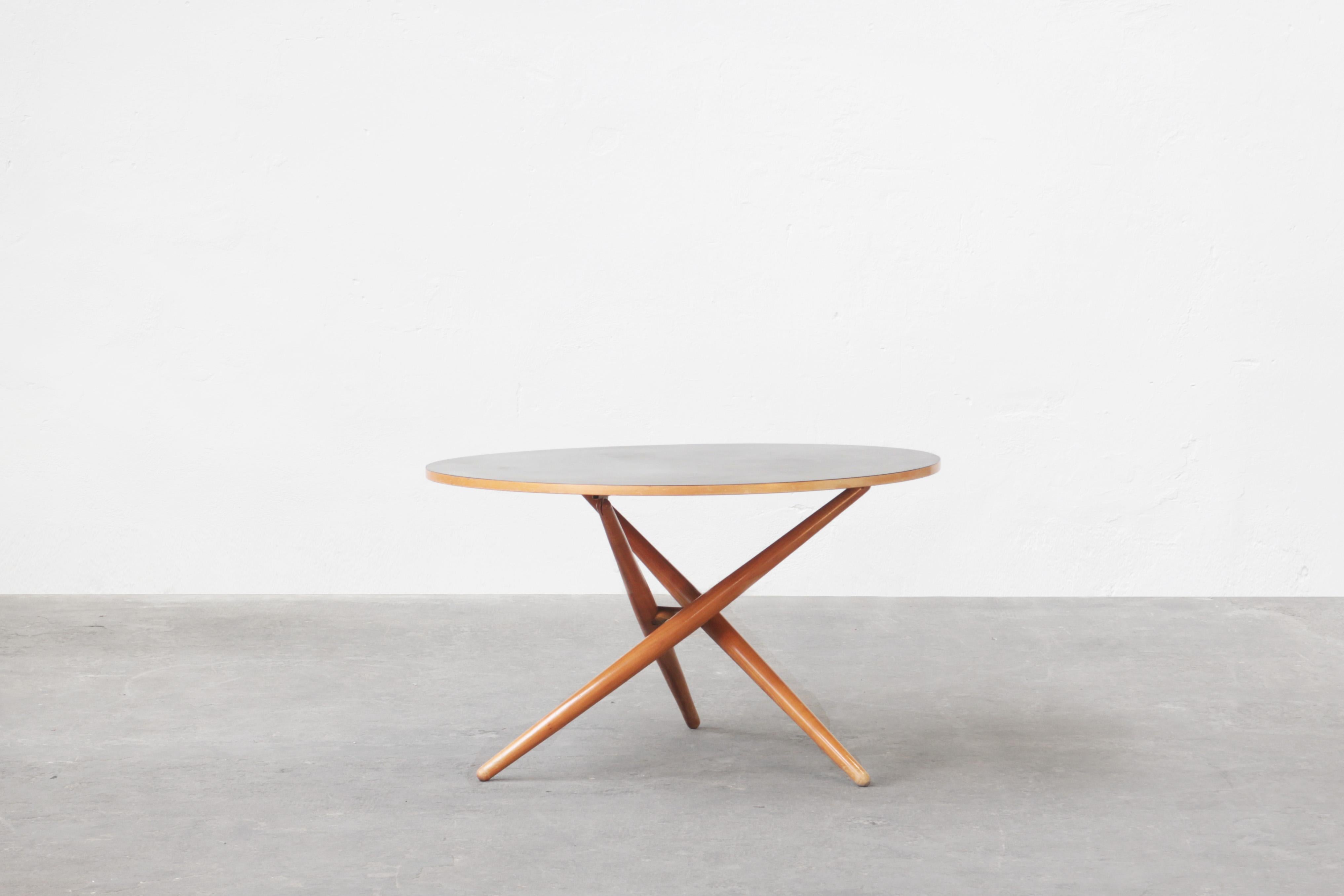 ttee table