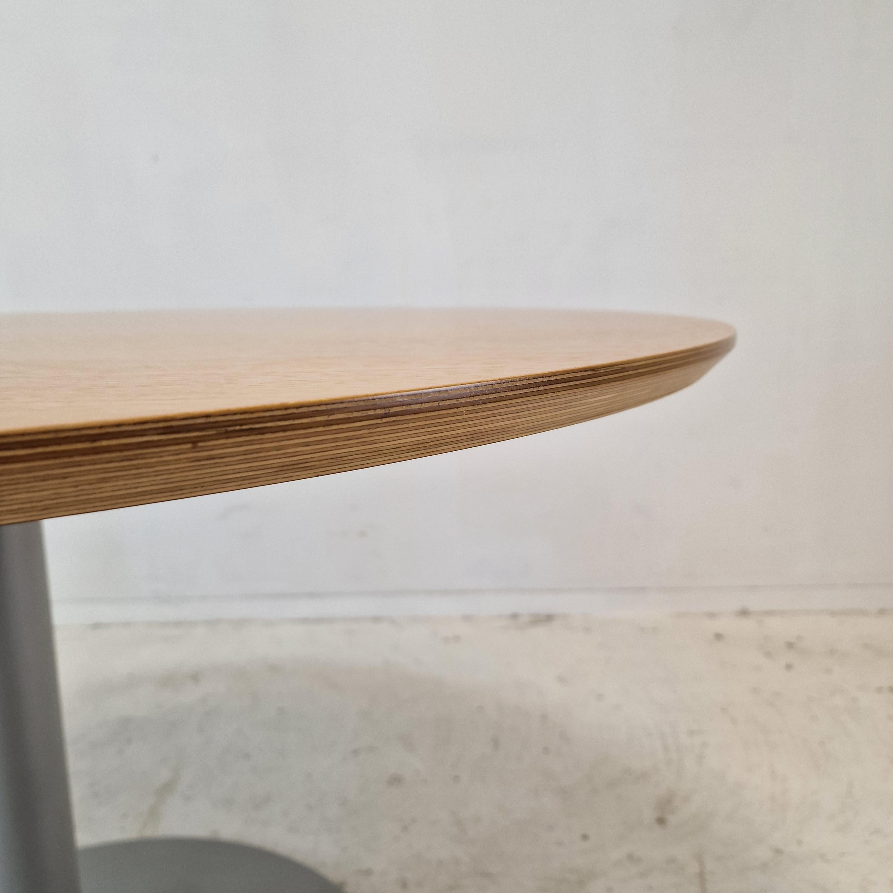 Round Dining Table by Pierre Paulin for Artifort For Sale 3