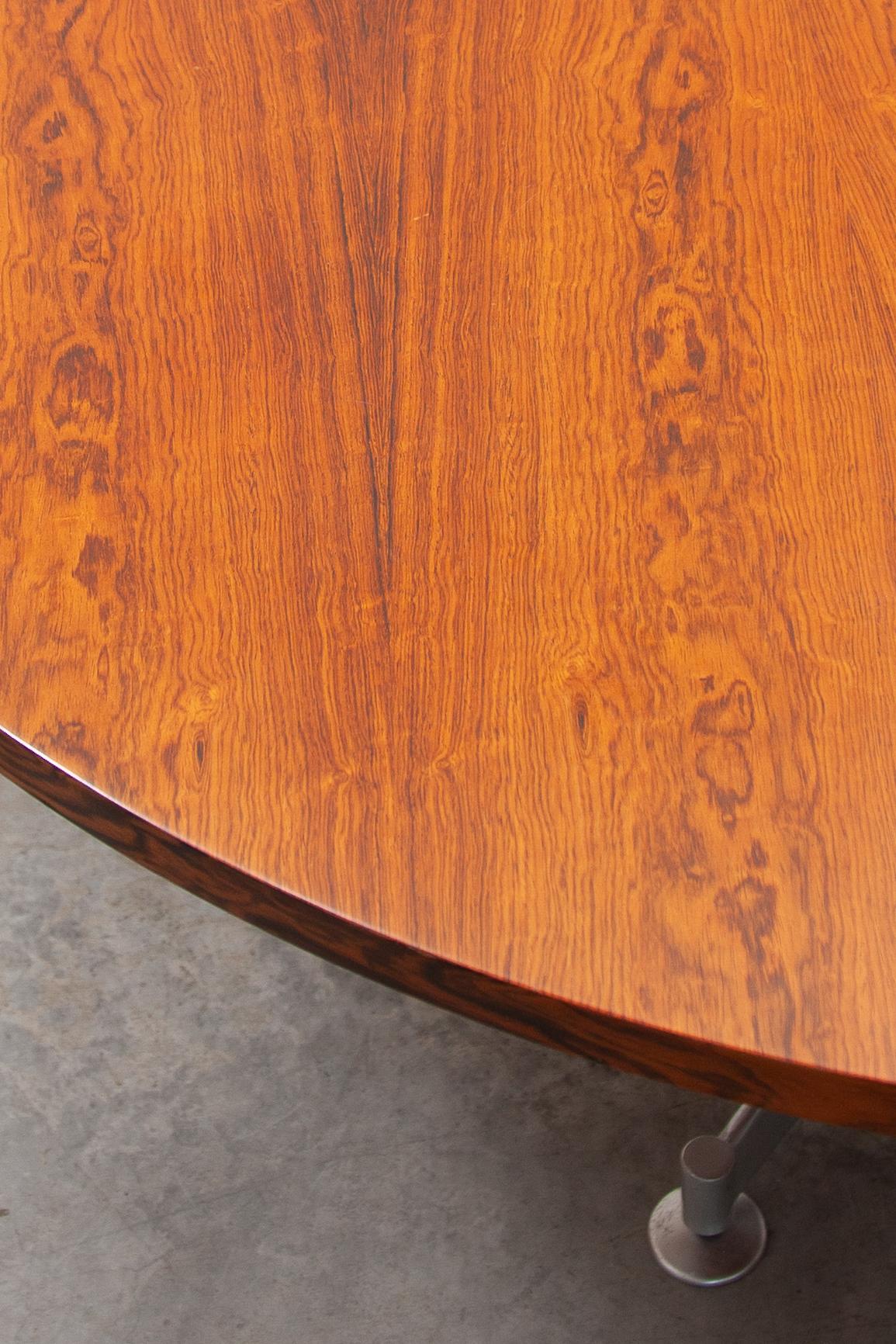 Mesa de comedor redonda, mesa de conferencias diseñada por Knoll, años 60 Chapado en venta
