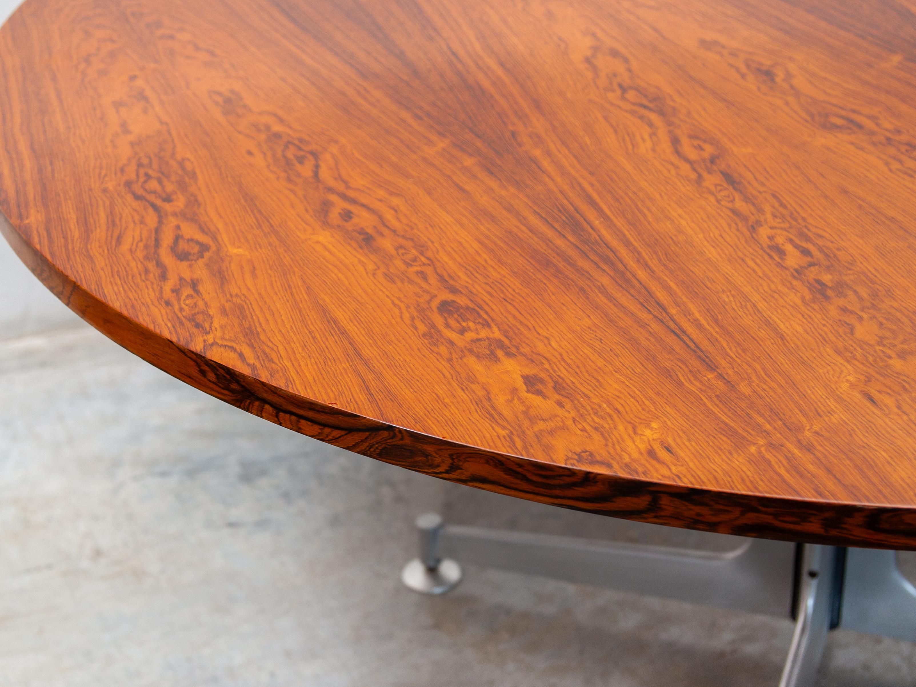 Mesa de comedor redonda, mesa de conferencias diseñada por Knoll, años 60 en venta 1