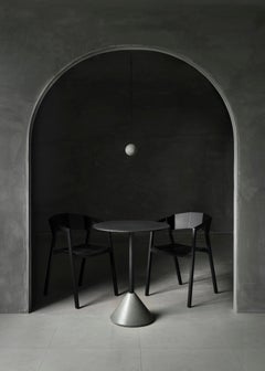 Table de salle à manger ronde 'DING' en béton et aluminium 'Black'