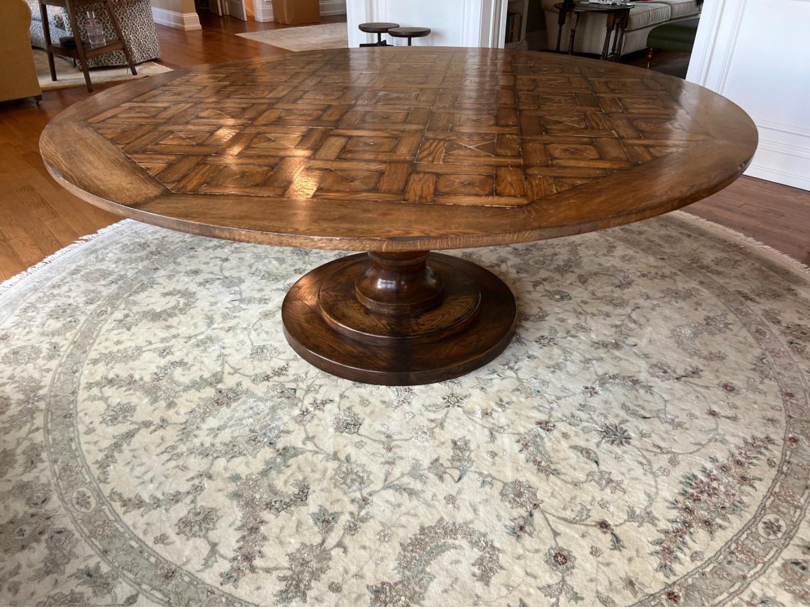 Mesa de comedor redonda en Bueno estado para la venta en Pineville, NC