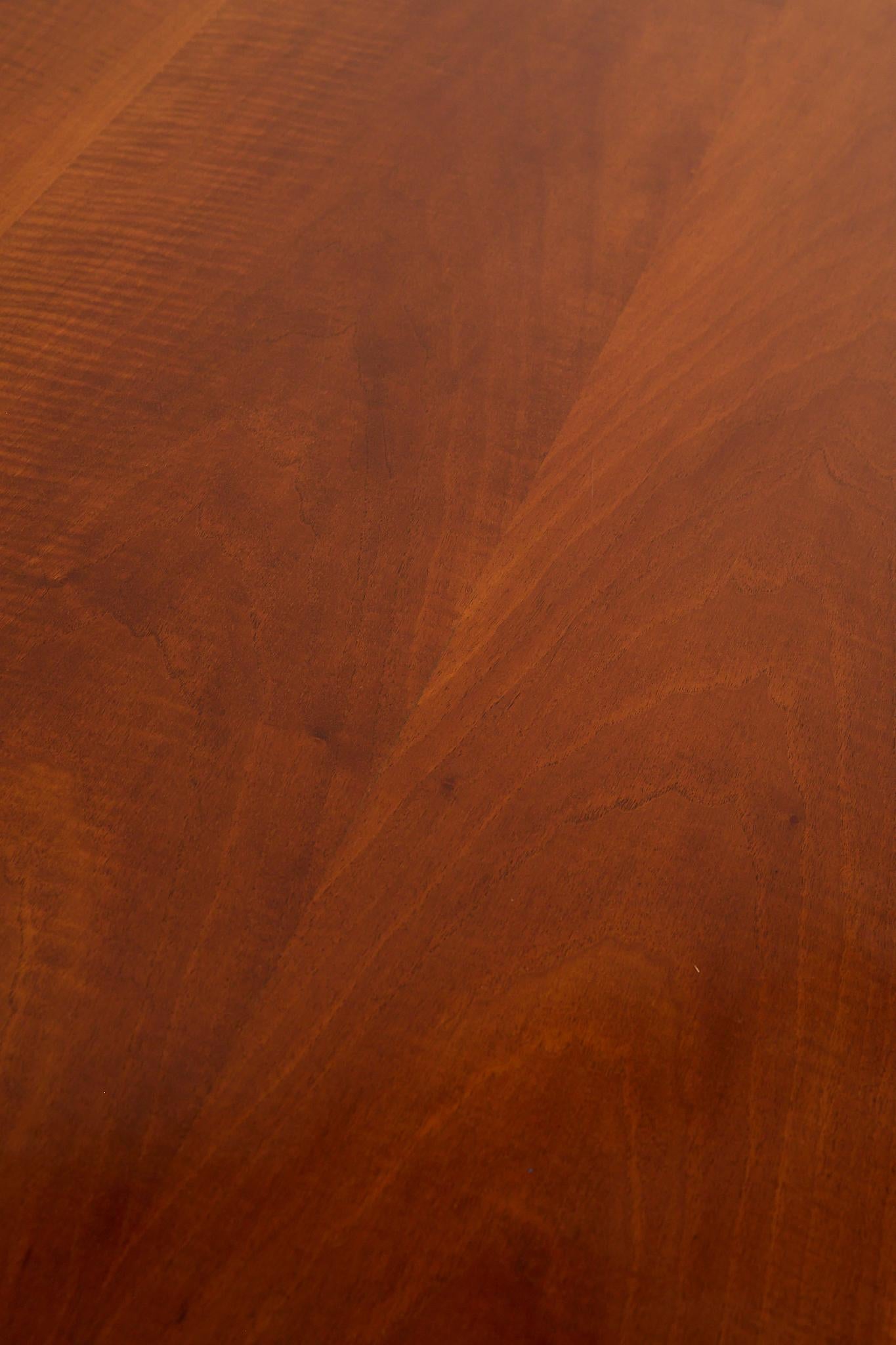 Placage Table à manger ronde en vente