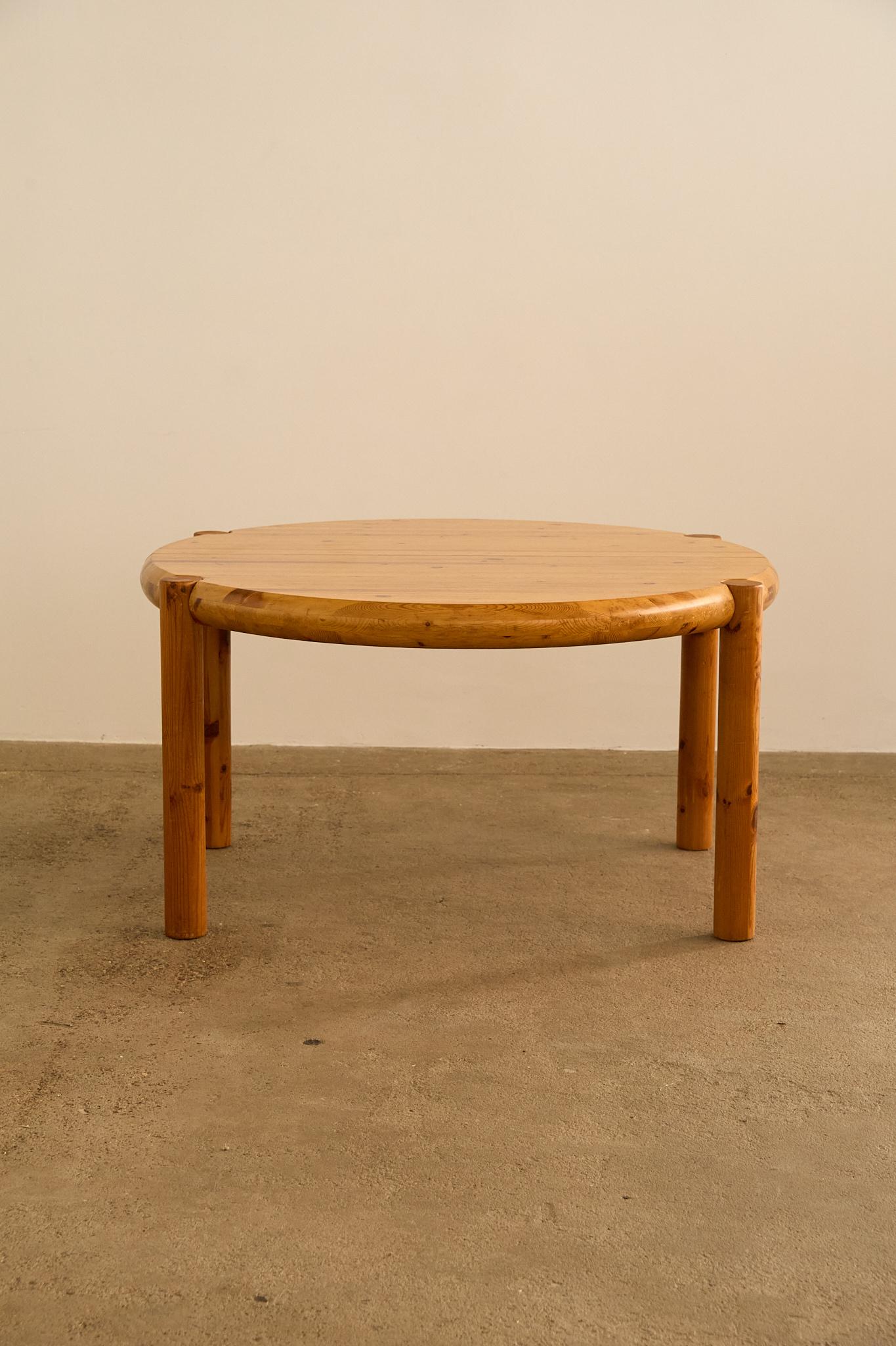 Late 20th Century Round Dining Table For Sale