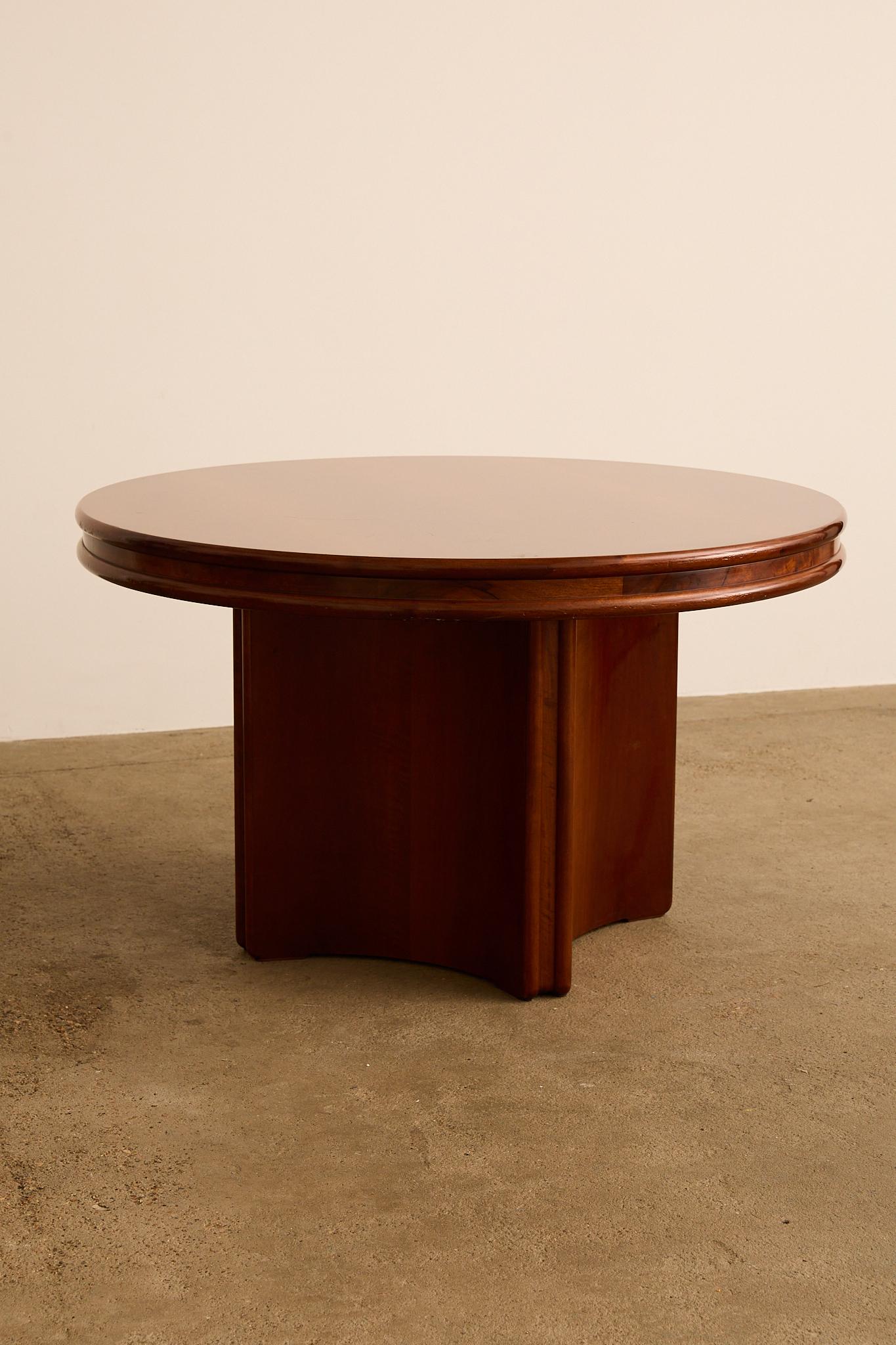 Bois de feuillus Table à manger ronde en vente