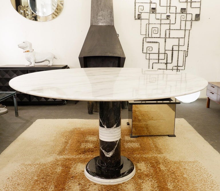 Round Dining Table in Black and White Marble, In the Style of Sottsass at 1stDibs