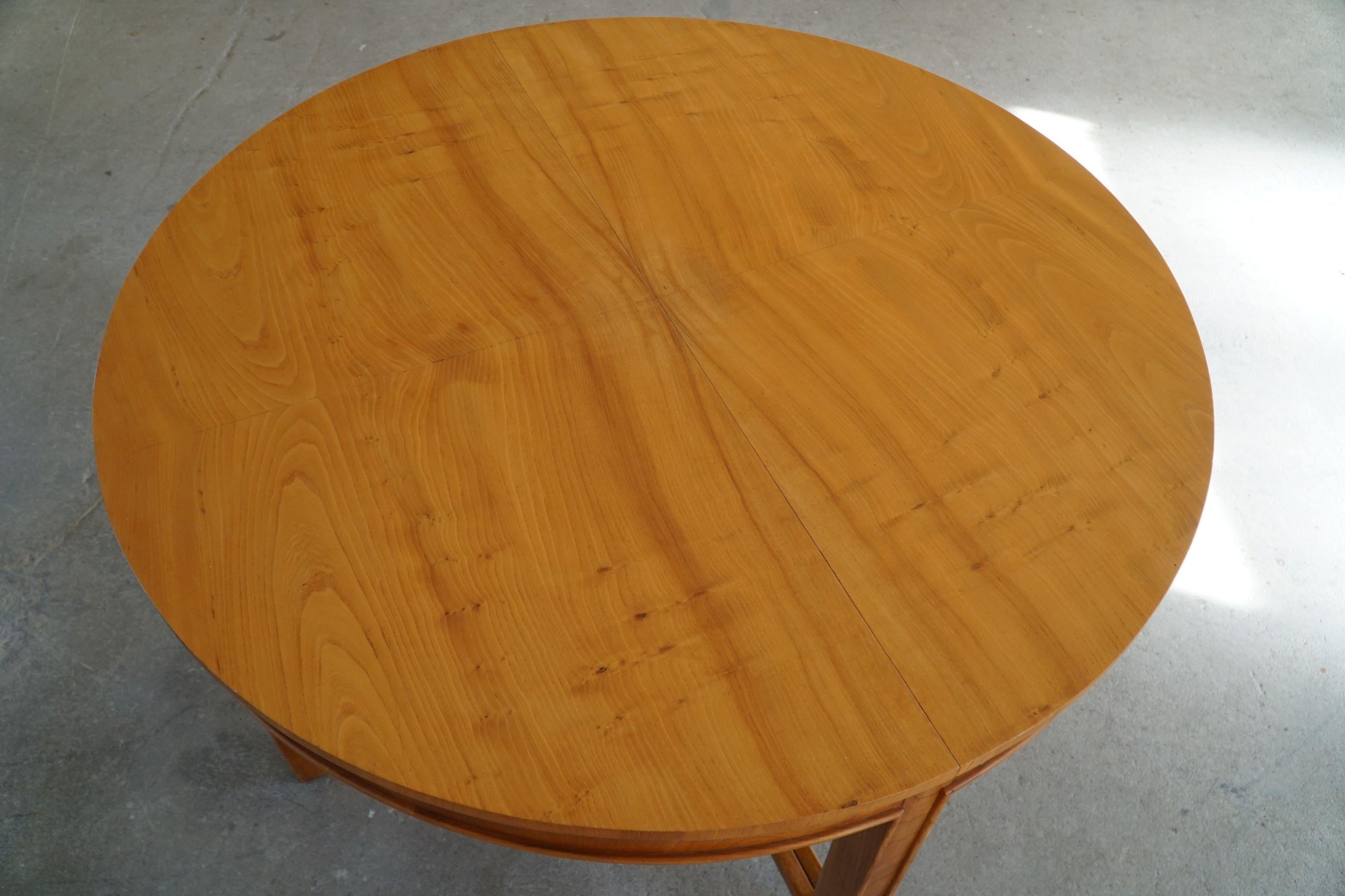 Round Dining Table in Elm Wood with Four Extensions, Danish Cabinetmaker, 1950s 2