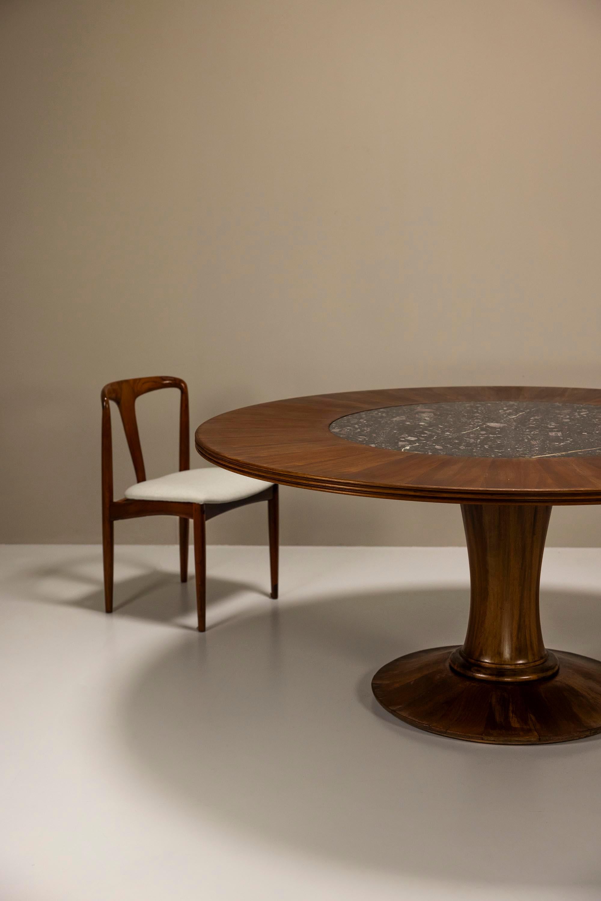 Mid-20th Century Round Dining Table In Mahogany And Terrazzo, Italy 1950's For Sale