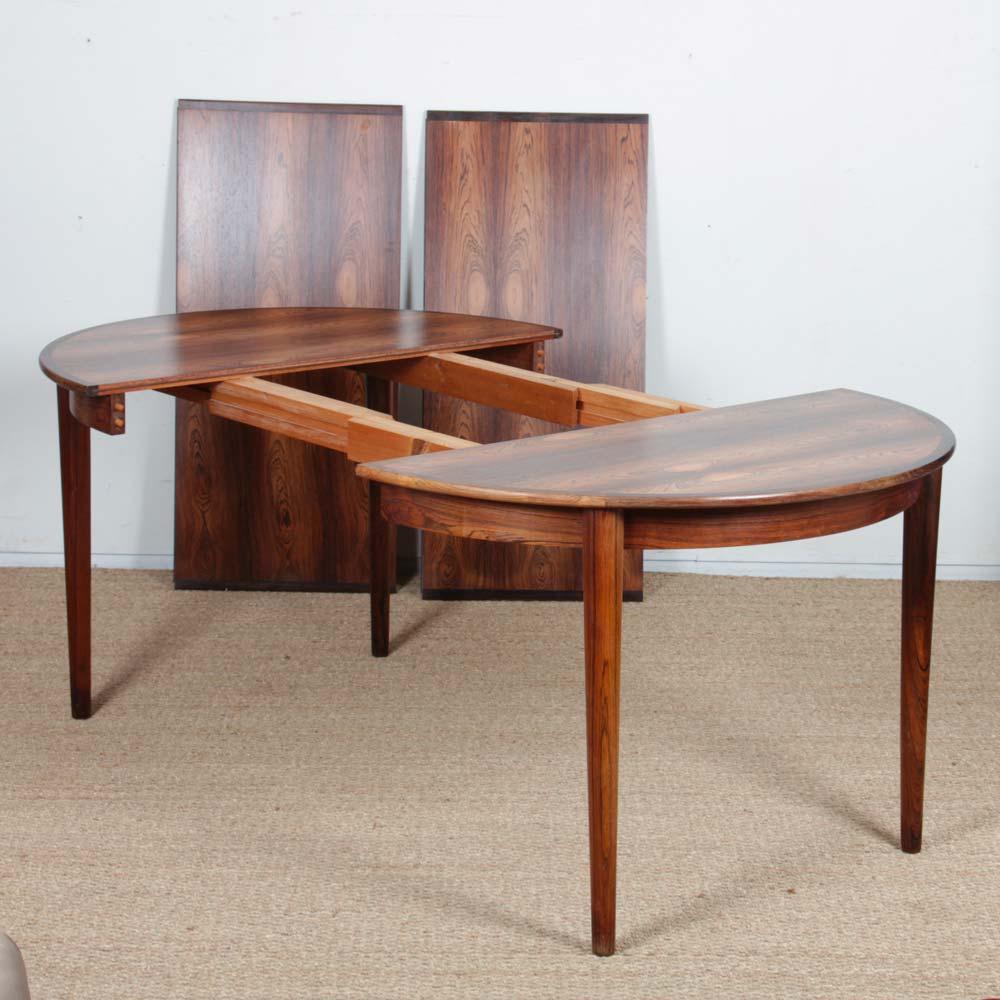 Round dining table in palissander by Johannes Andersen, 1960s For Sale 2
