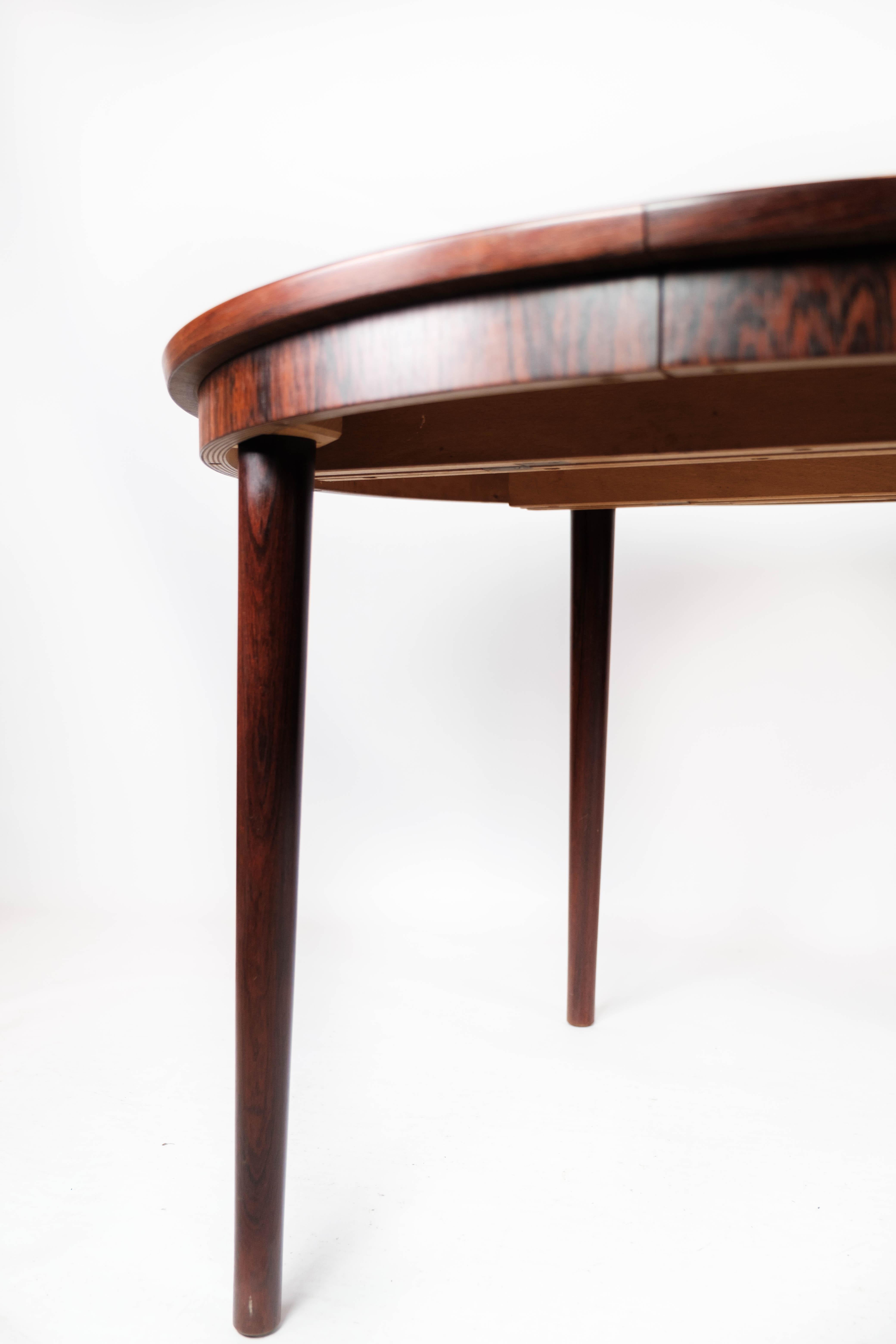 Mid-20th Century Round Dining Table in Rosewood of Danish Design from the 1960s