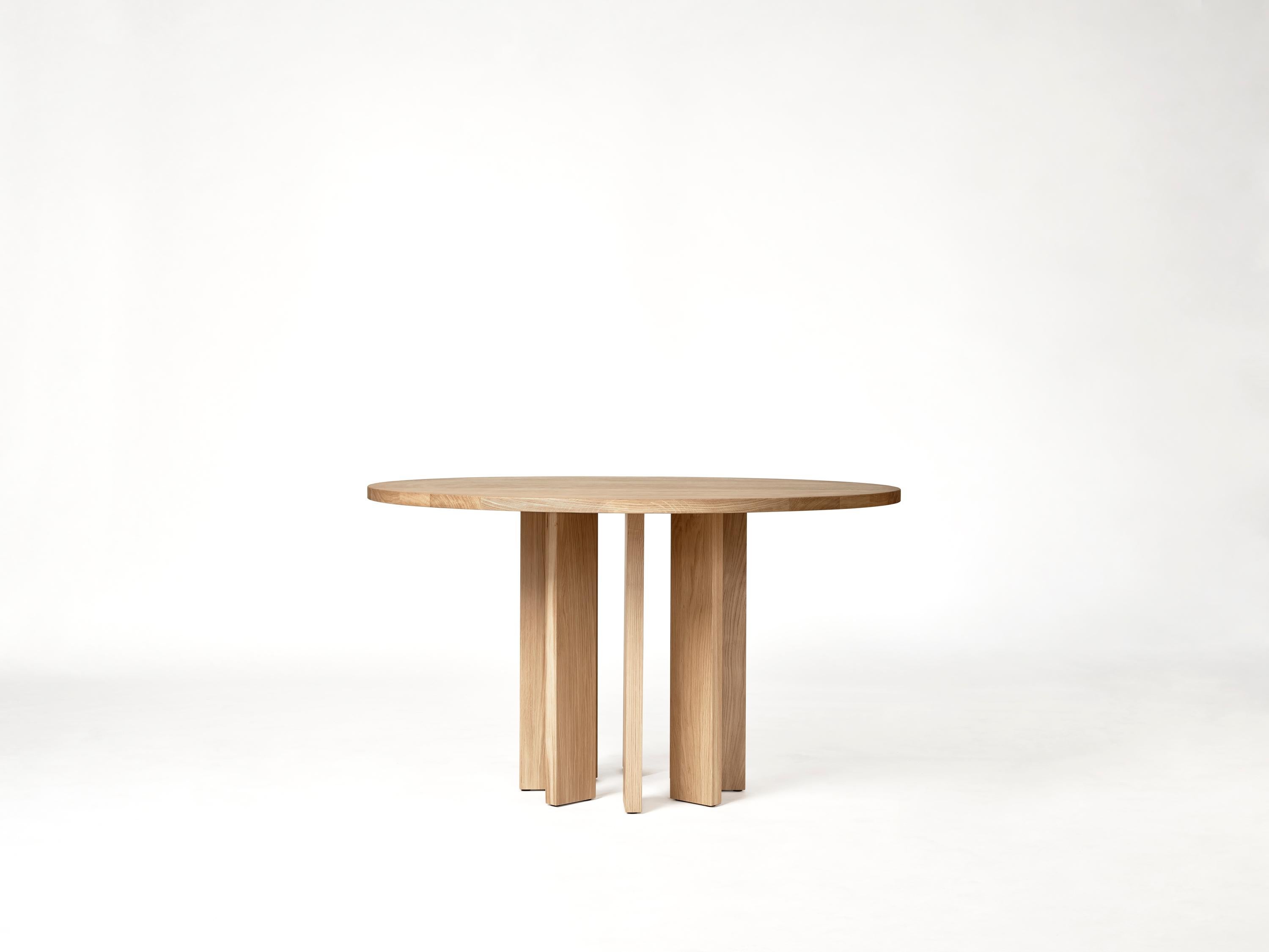 Dutch Round Dining Table in Solid Light European Oak - Thola by Mokko For Sale