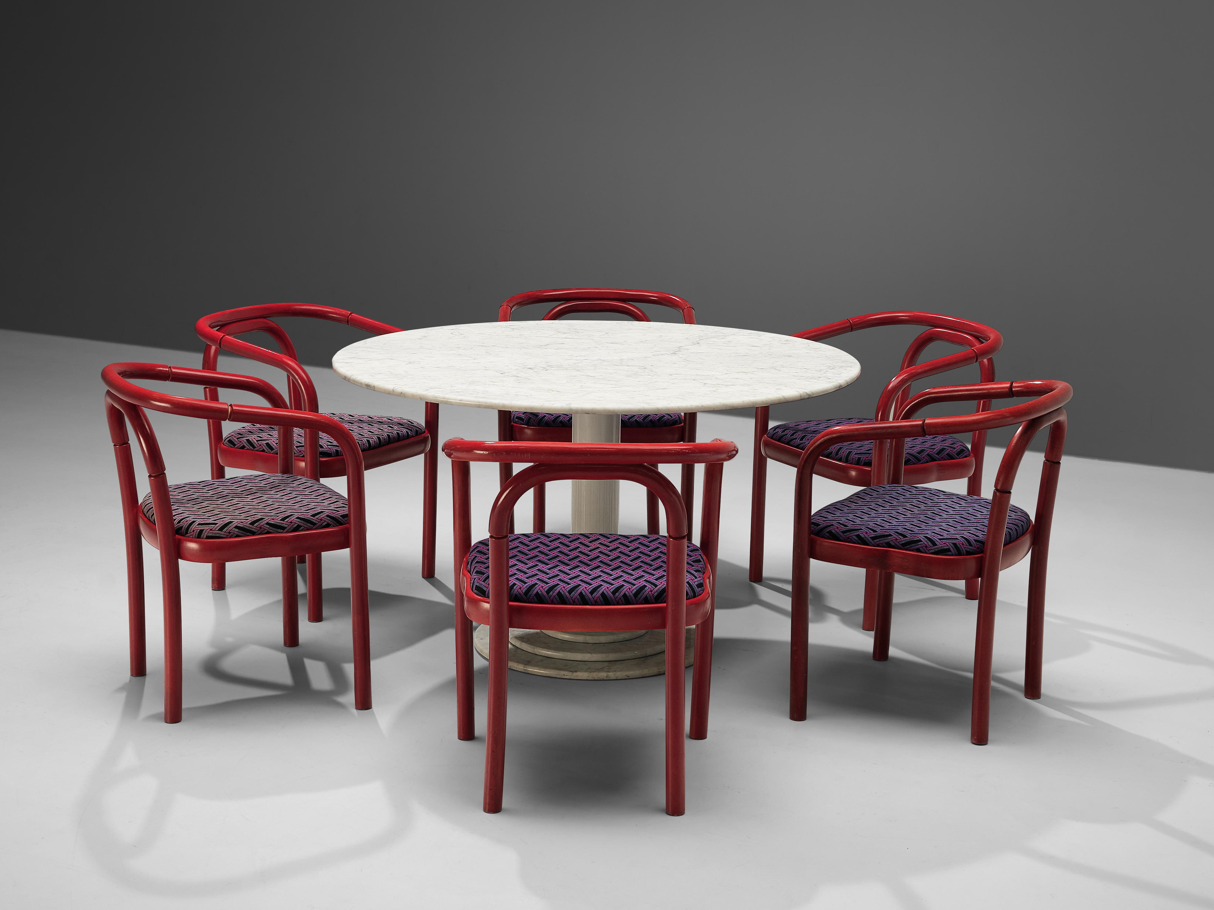 Round Dining Table in White Marble with TON Armchairs in Red Wood In Good Condition In Waalwijk, NL