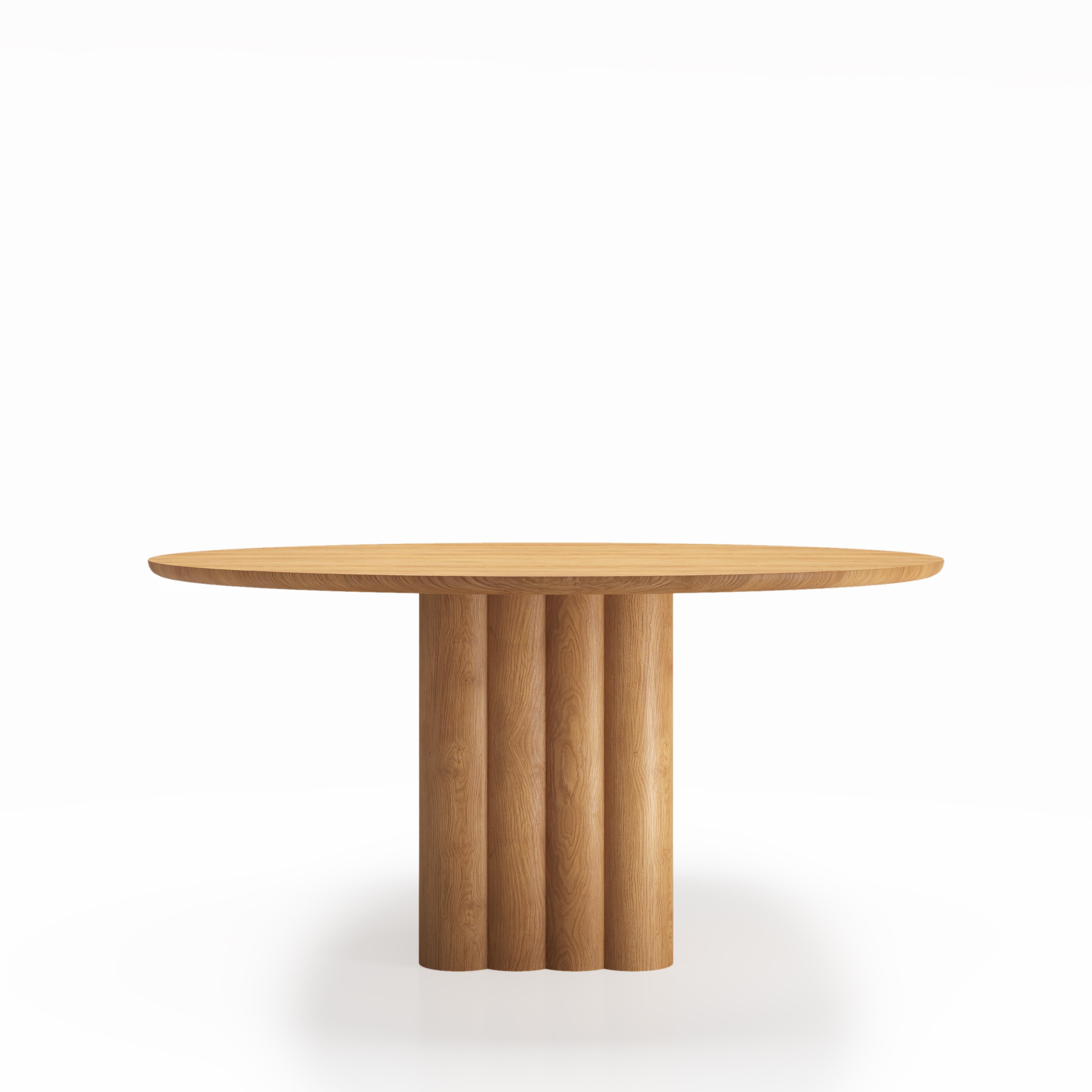 Runder Esstisch „Plush“ von Dk3, Rauchholz- oder Nussbaumholz, 140 cm im Angebot 3