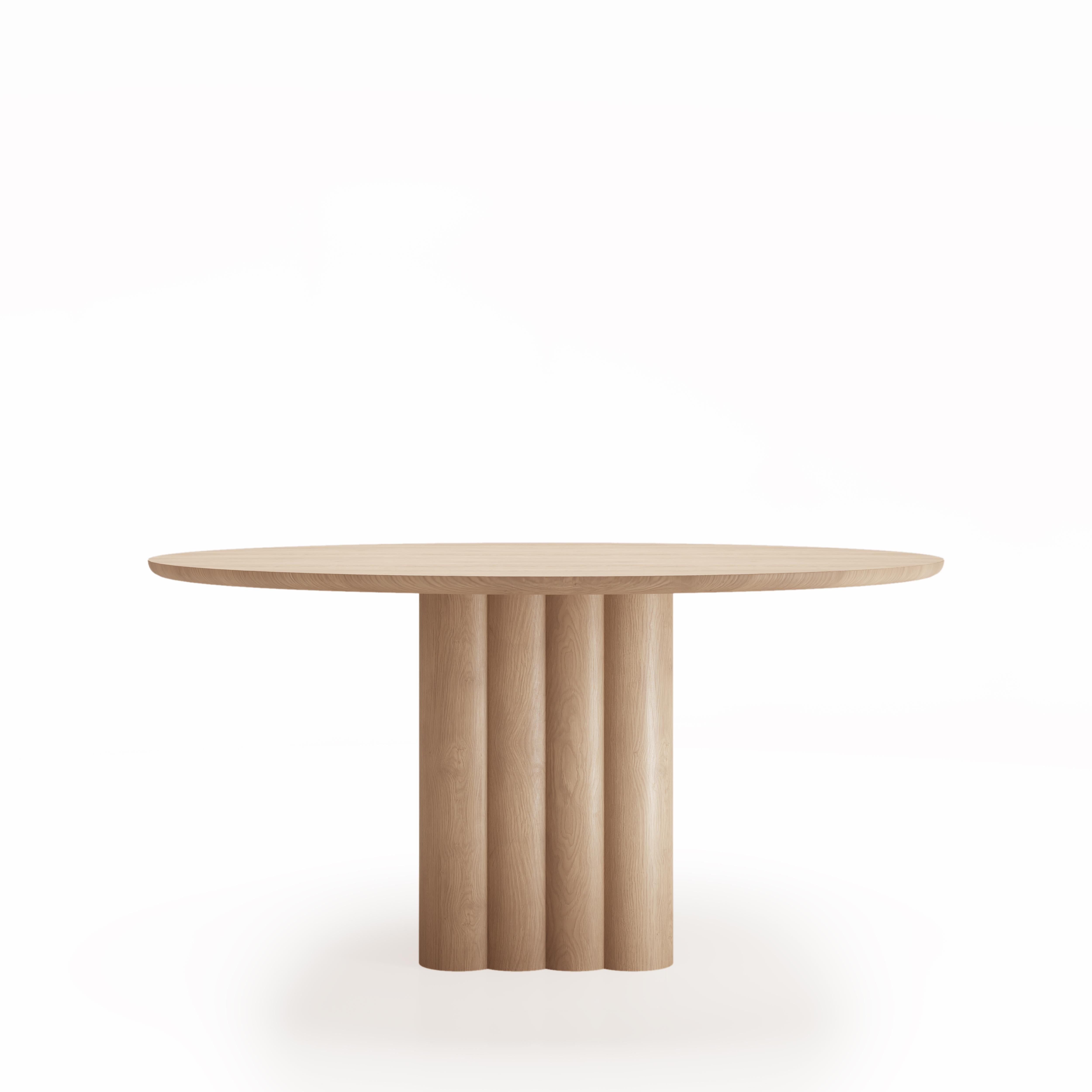 Runder Esstisch „Plush“ von Dk3, Rauchholz- oder Nussbaumholz, 140 cm im Angebot 4