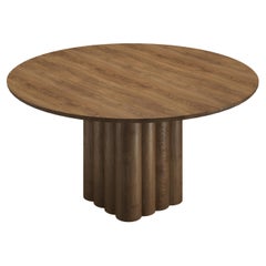 Runder Esstisch „Plush“ von Dk3, Rauchholz- oder Nussbaumholz, 140 cm